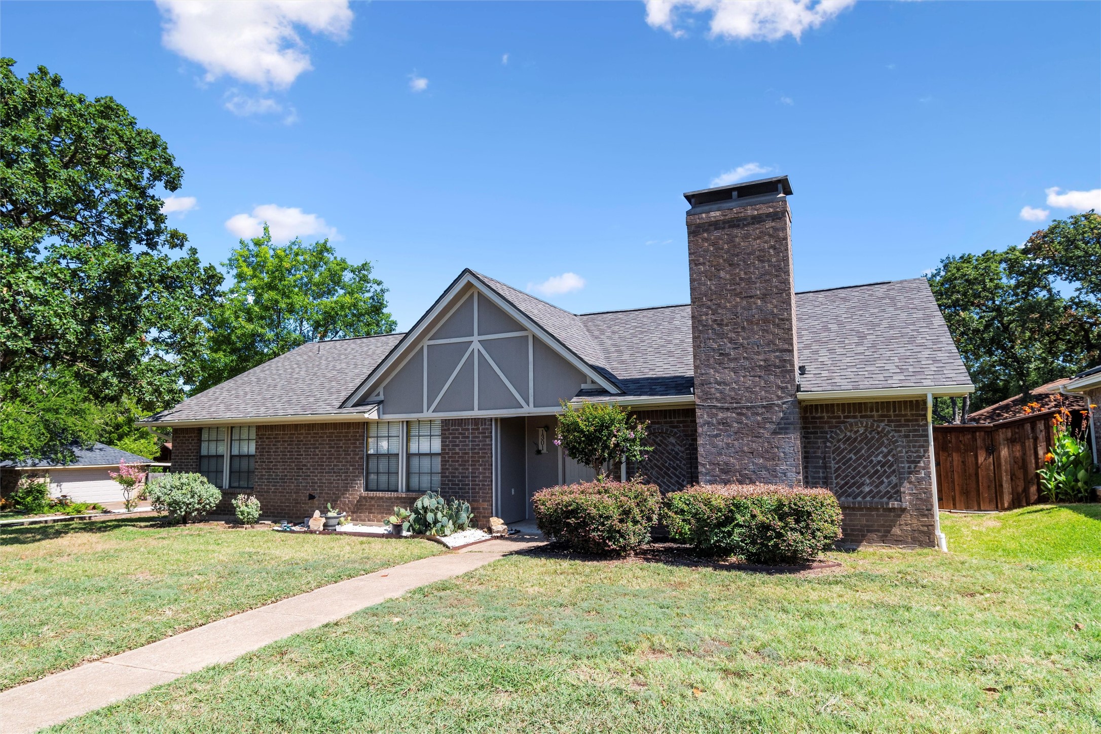 1301 Fieldstone Drive Bedford TX 76022