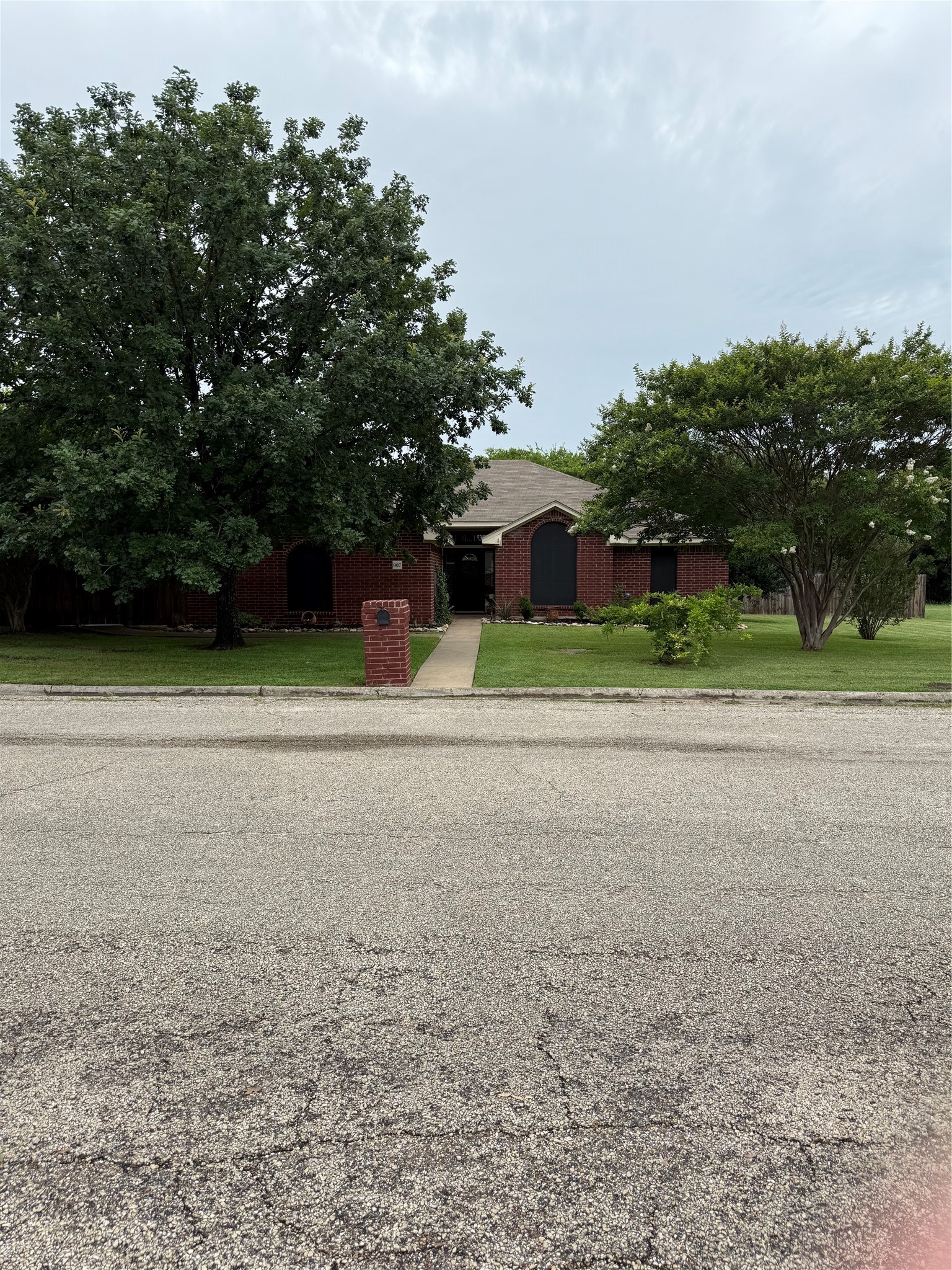 907 Dogwood Street Waco TX 76706