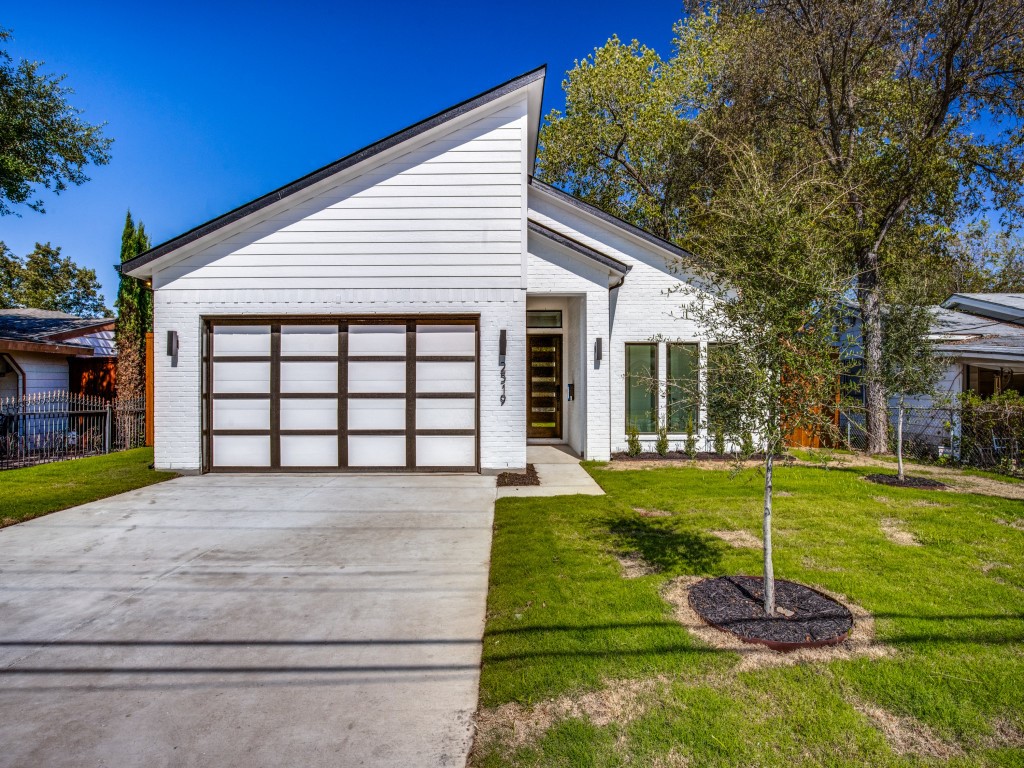 2519 Glenfield Avenue Dallas TX 75233