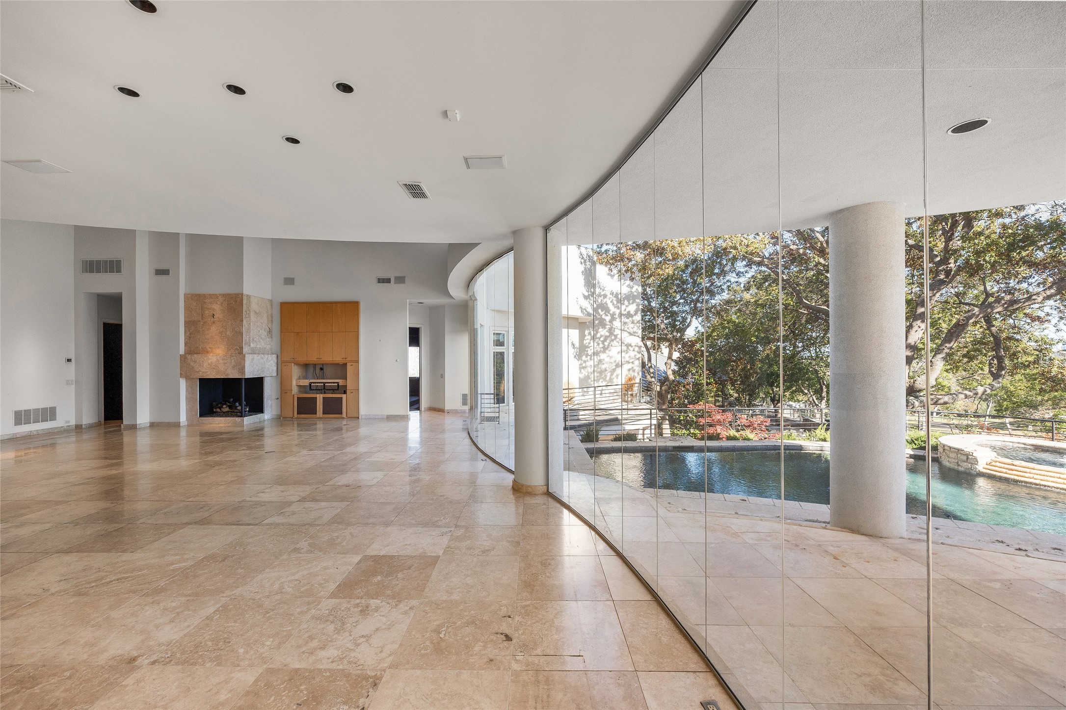 1108 Shady Oaks Lane Westover Hills TX 76107