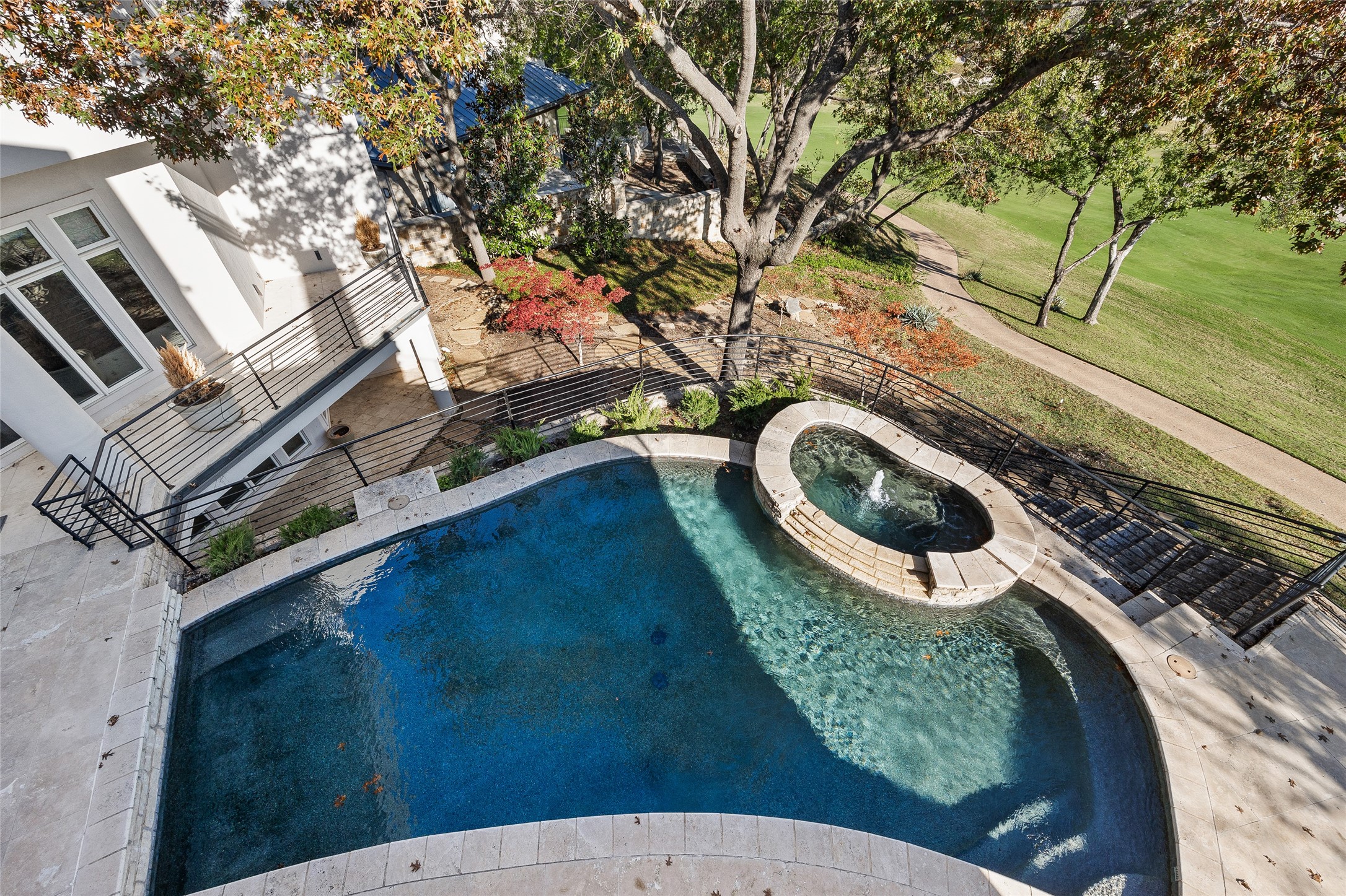 1108 Shady Oaks Lane Westover Hills TX 76107