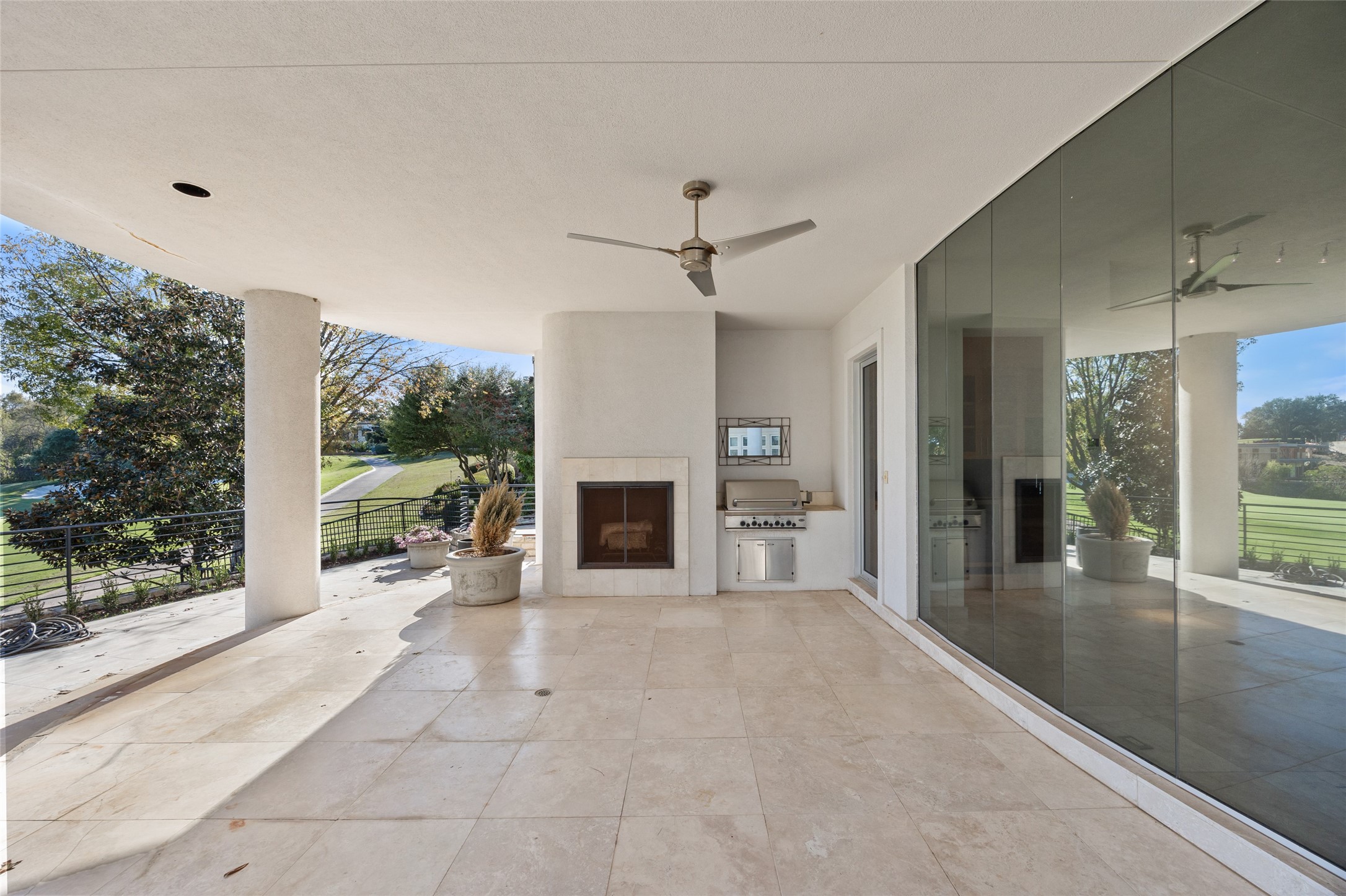 1108 Shady Oaks Lane Westover Hills TX 76107