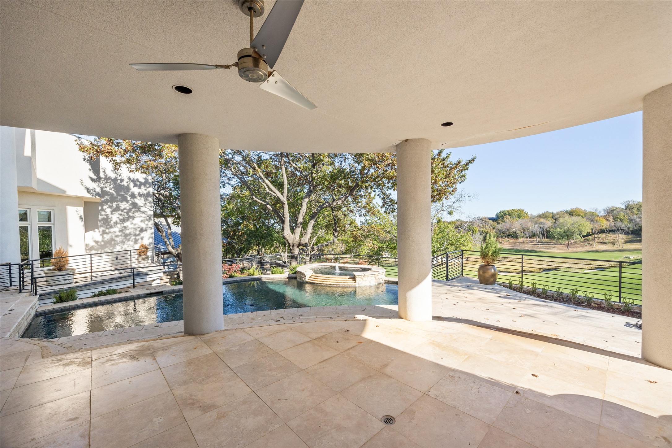1108 Shady Oaks Lane Westover Hills TX 76107