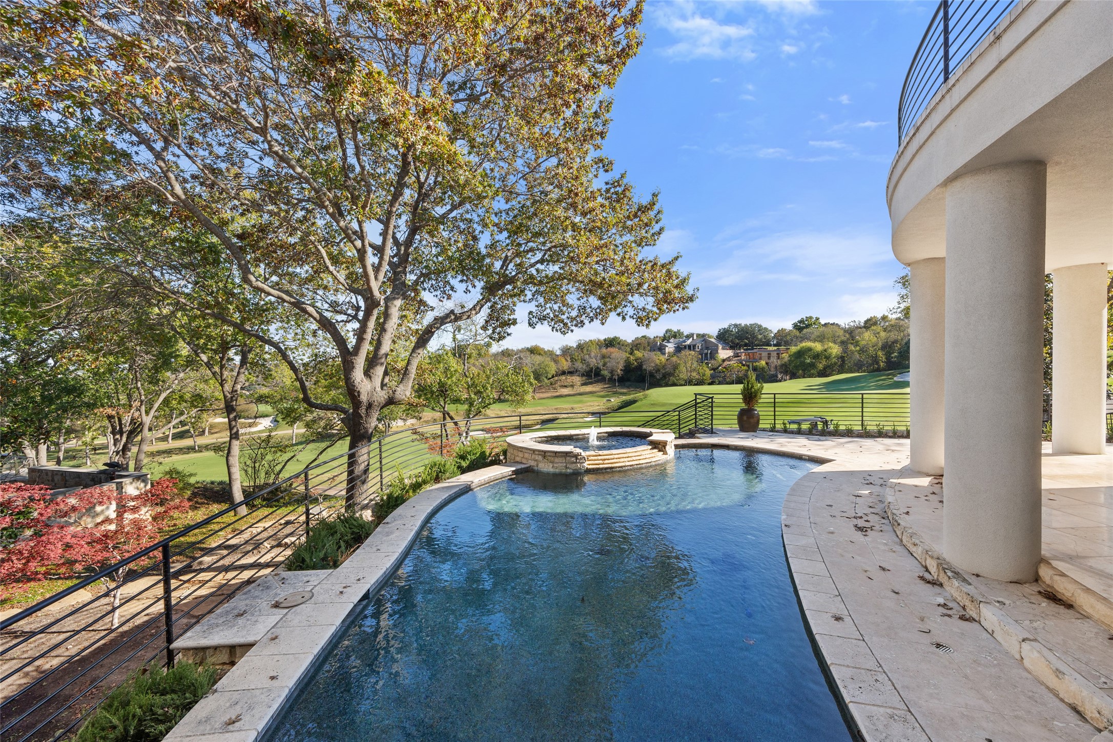 1108 Shady Oaks Lane Westover Hills TX 76107
