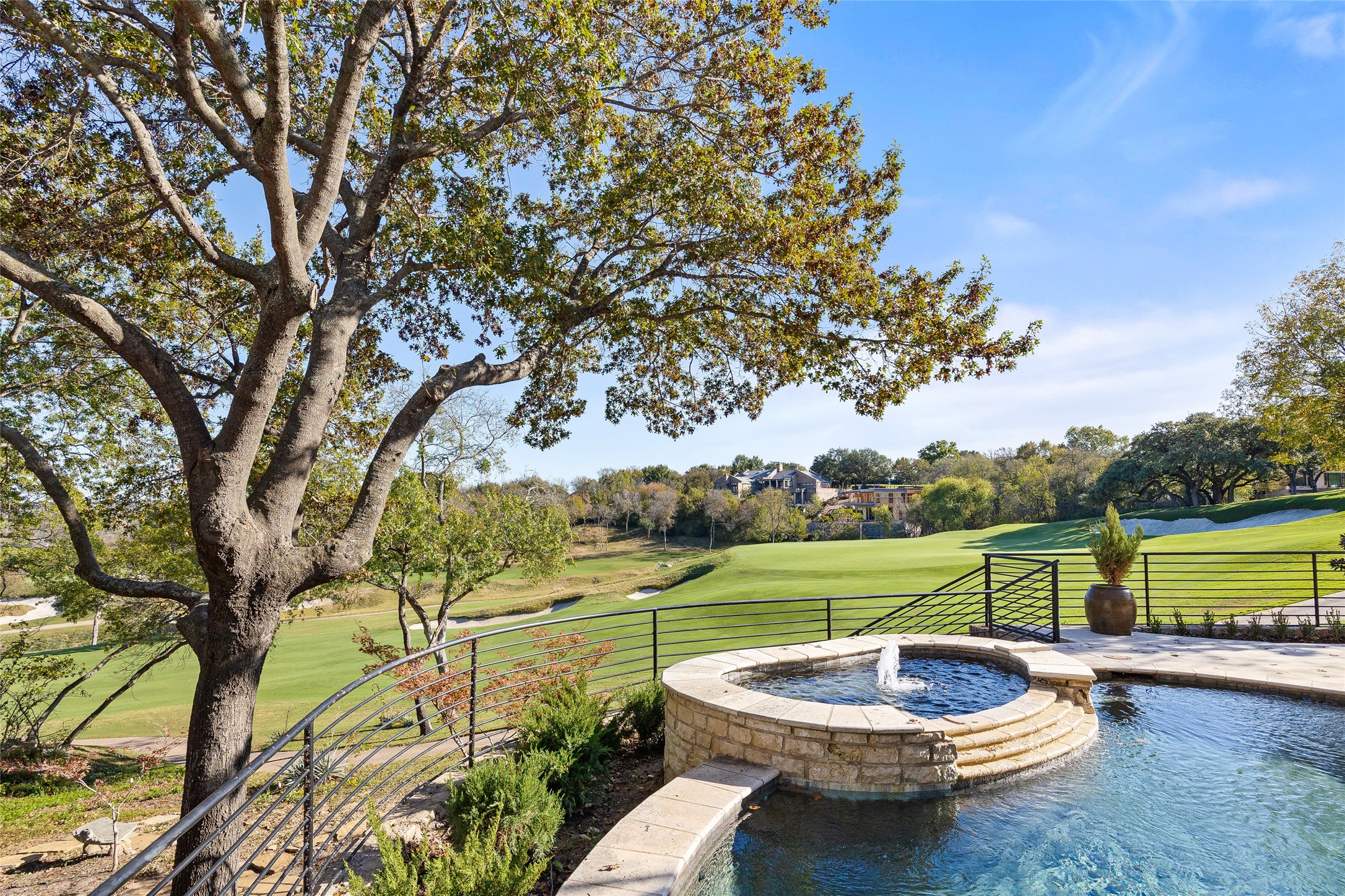 1108 Shady Oaks Lane Westover Hills TX 76107