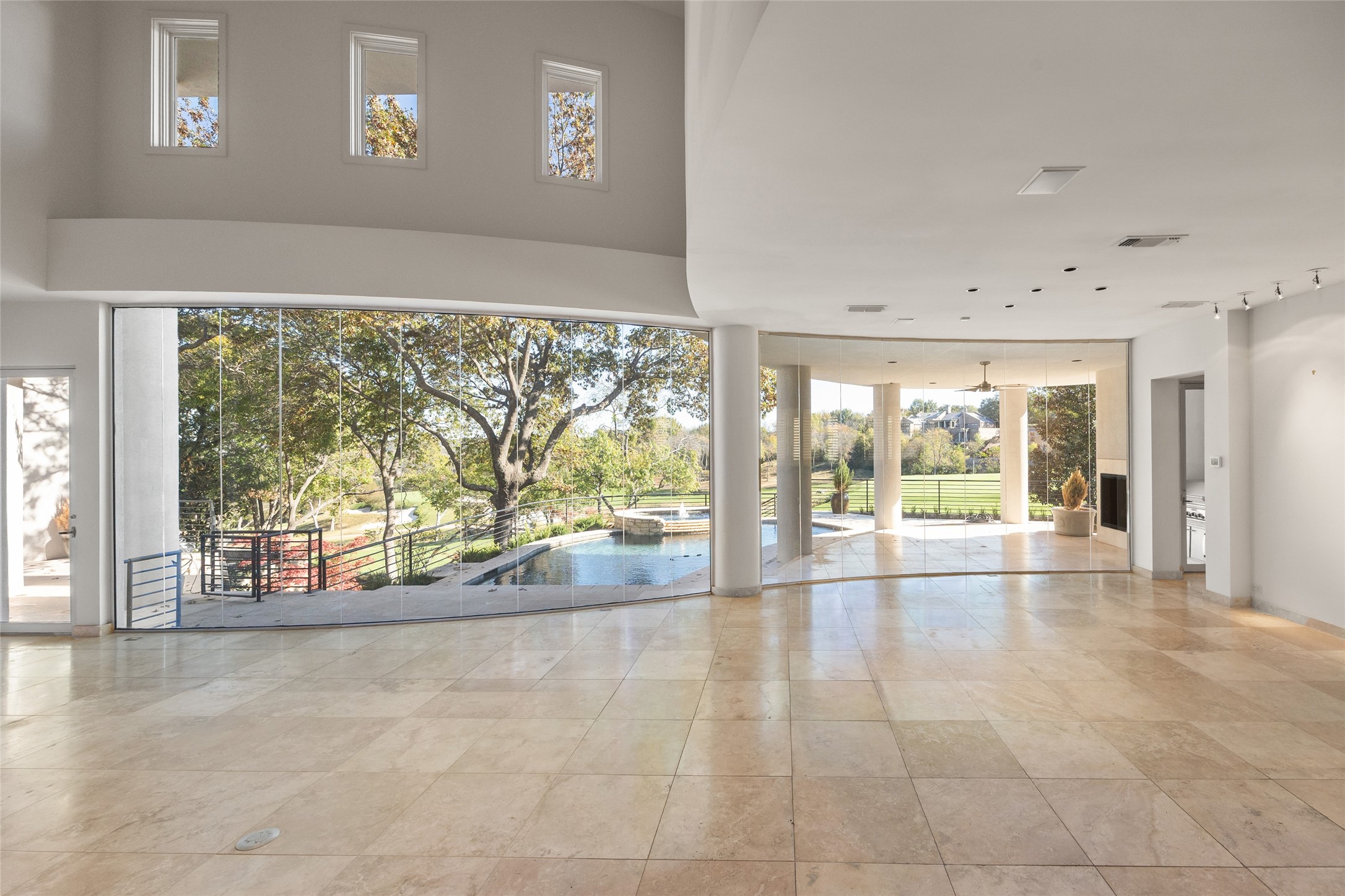 1108 Shady Oaks Lane Westover Hills TX 76107
