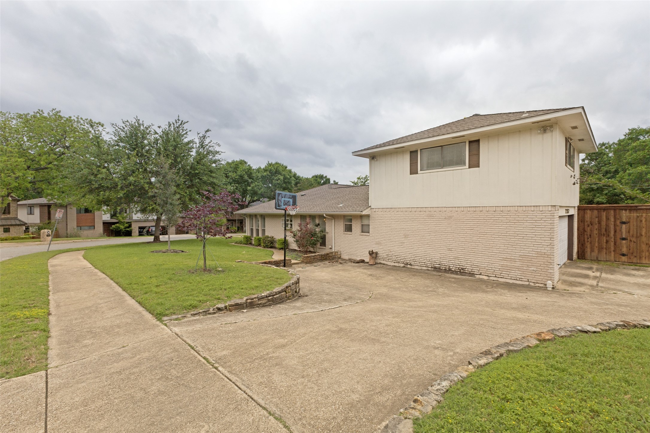 7757 Goforth Circle Dallas TX 75238