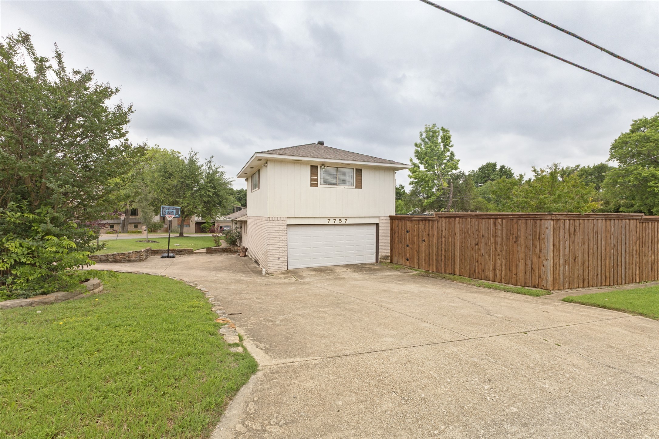 7757 Goforth Circle Dallas TX 75238