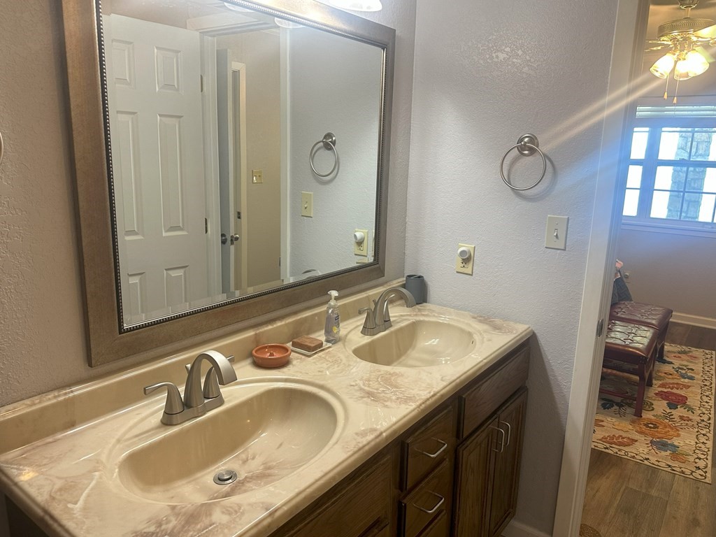 406 County Road 530 Eastland TX 76448