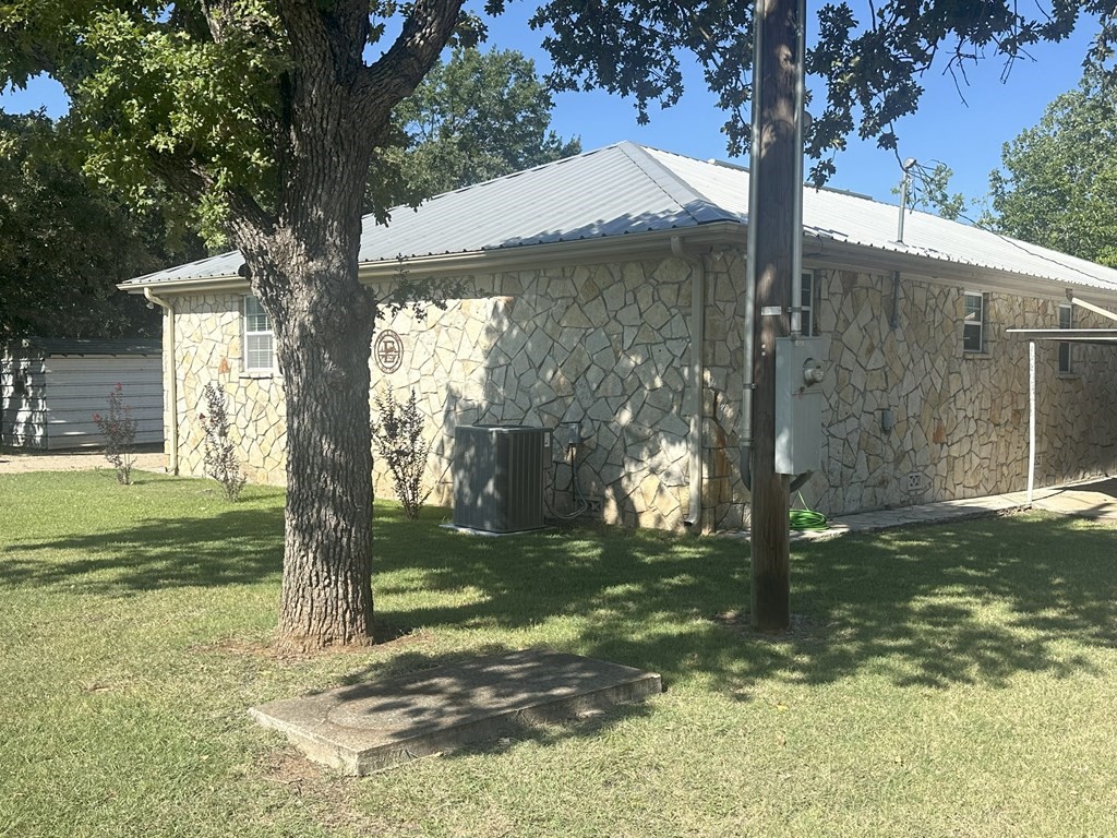 406 County Road 530 Eastland TX 76448