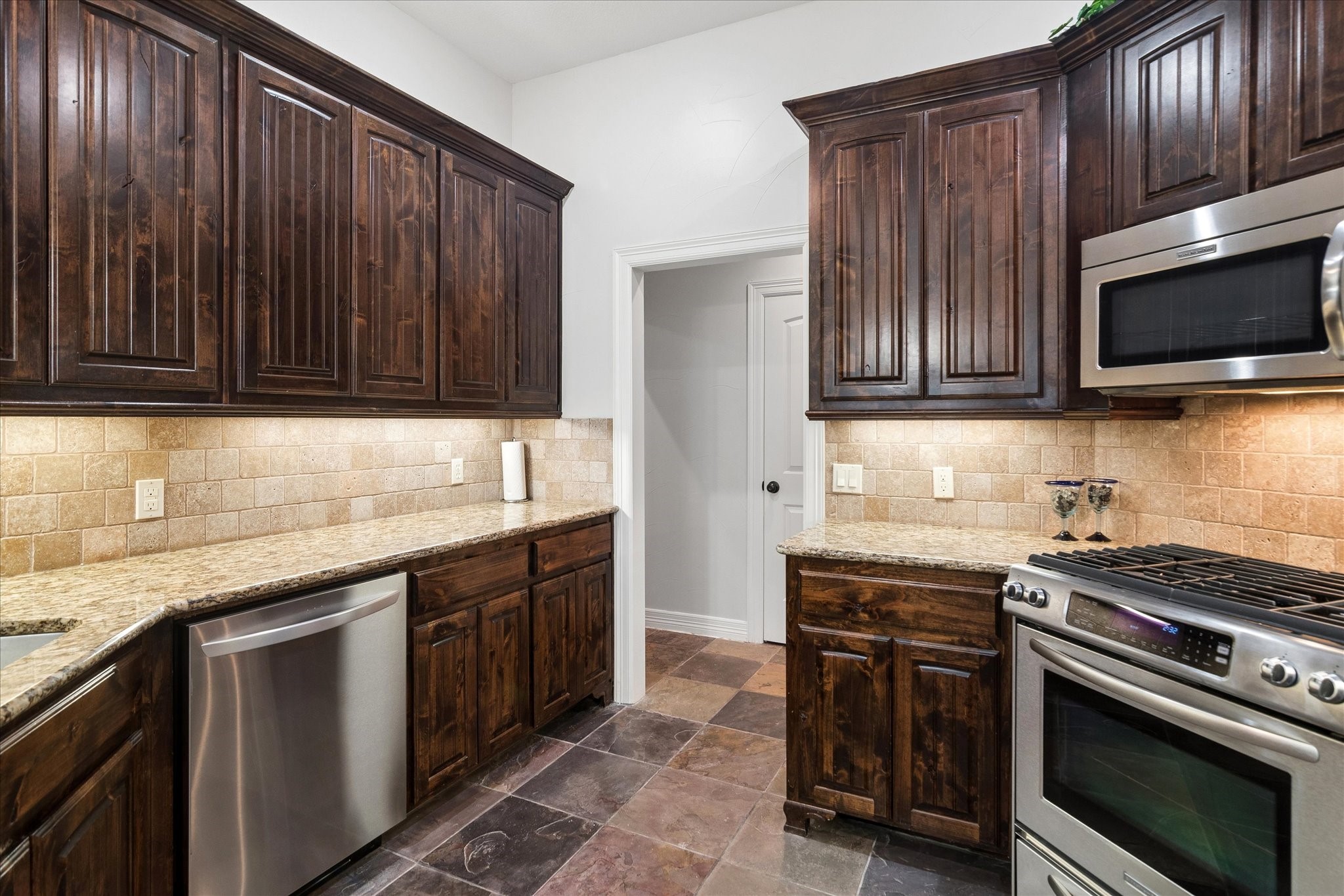 2928 Overland Trail Sherman TX 75092