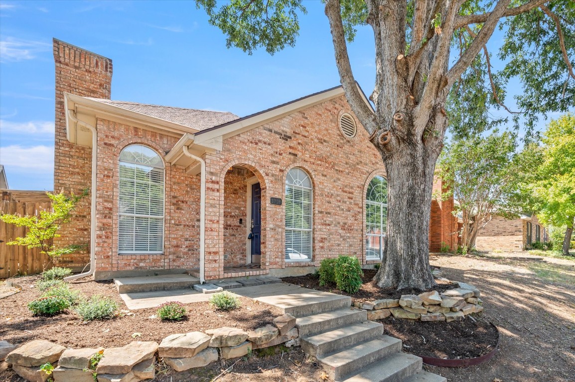 1318 Overlook Drive Lewisville TX 75067