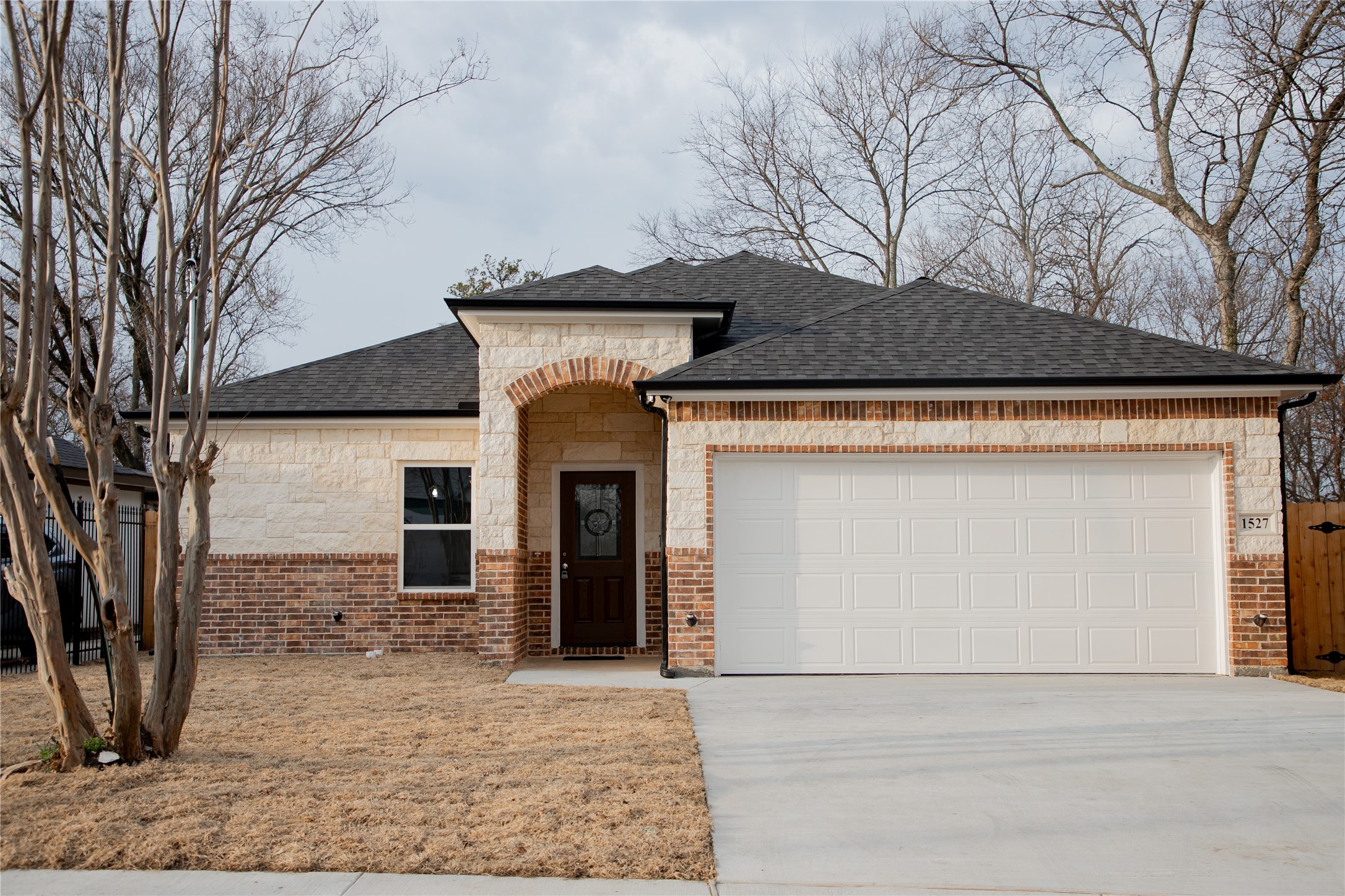 1527 Caldwell Avenue Dallas TX 75223