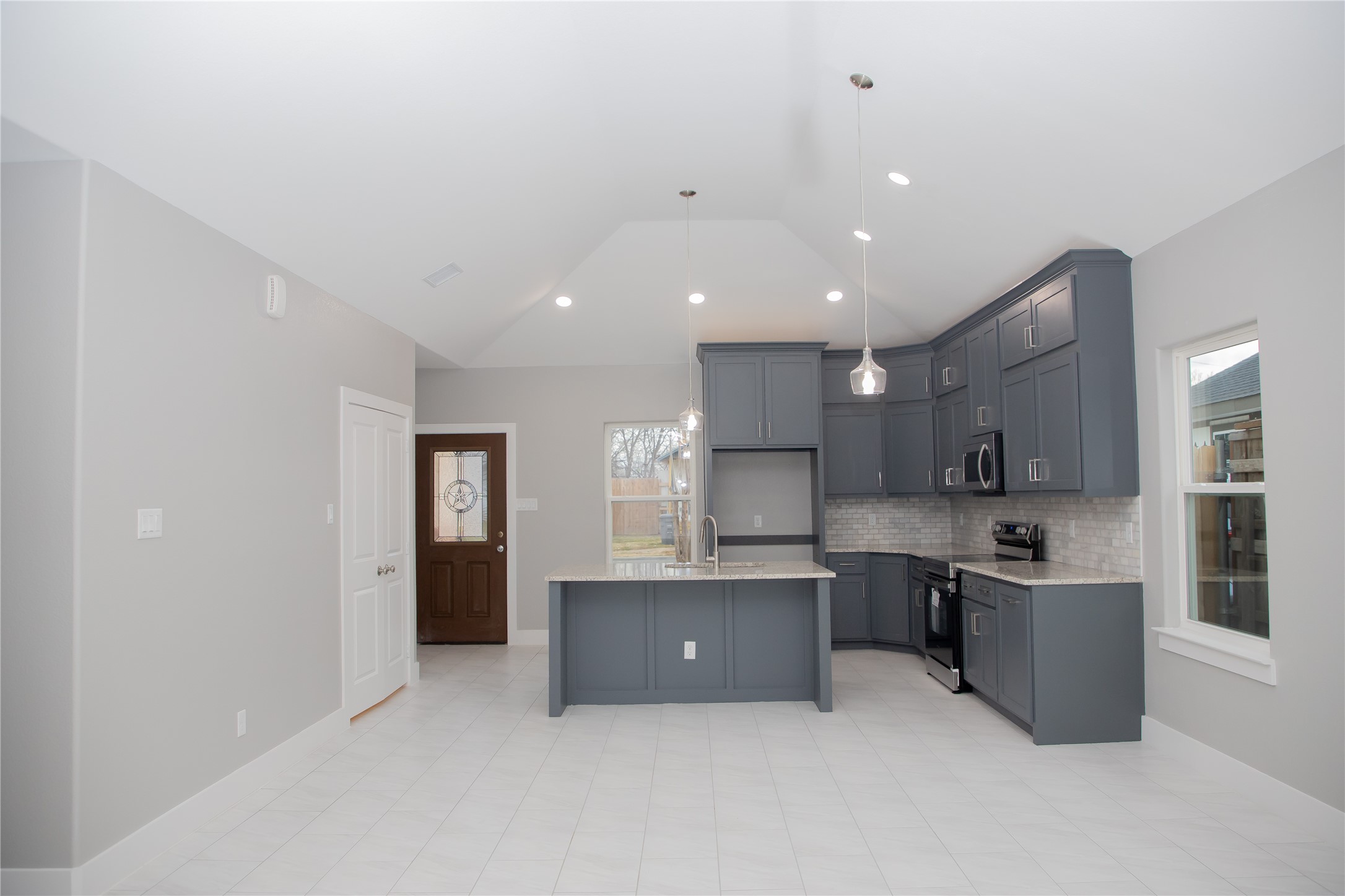 1527 Caldwell Avenue Dallas TX 75223