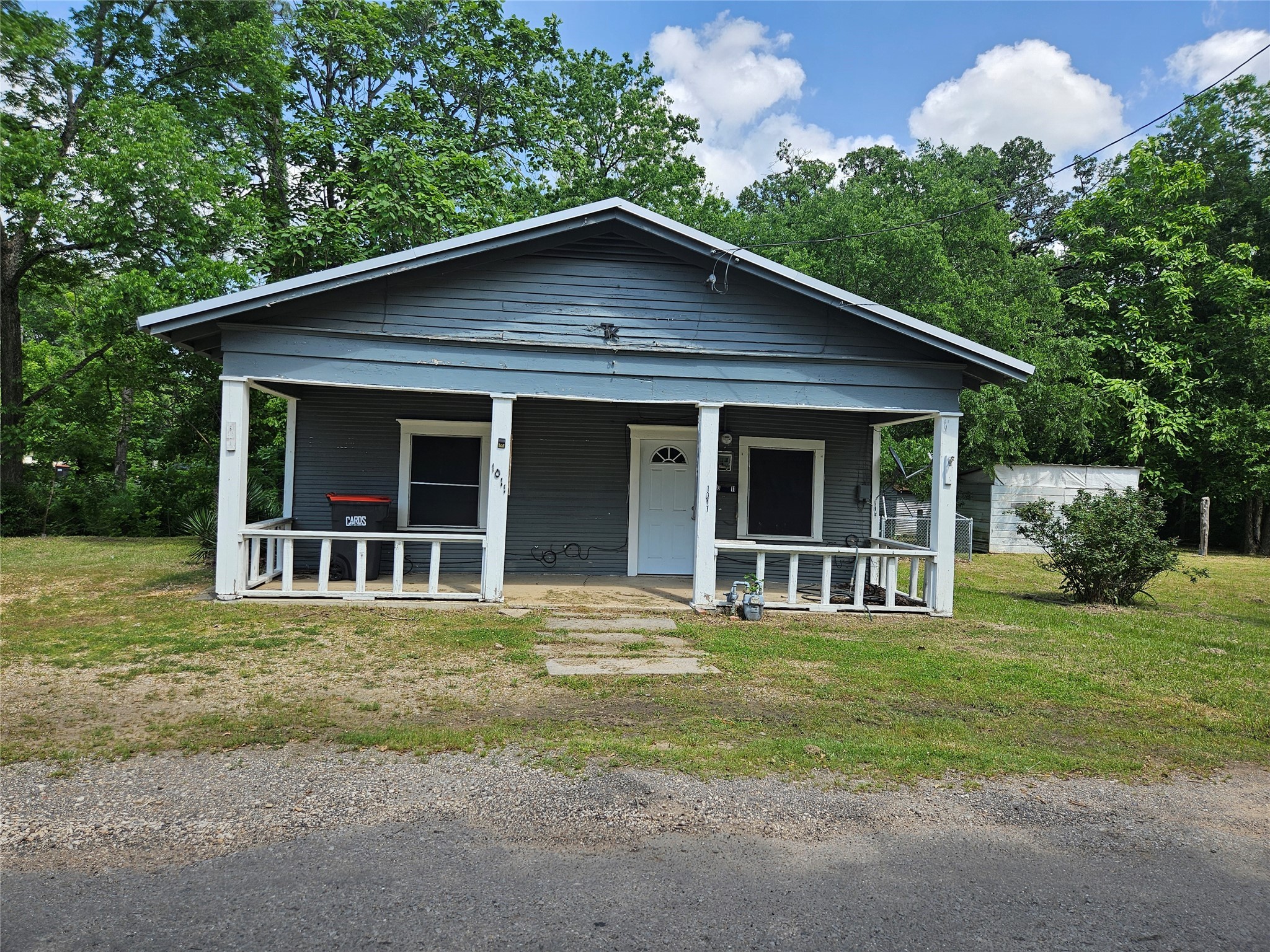 1011 8th Street SE Paris TX 75460
