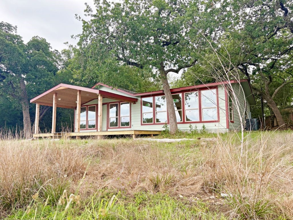 106 Caddo Smithville TX 78957