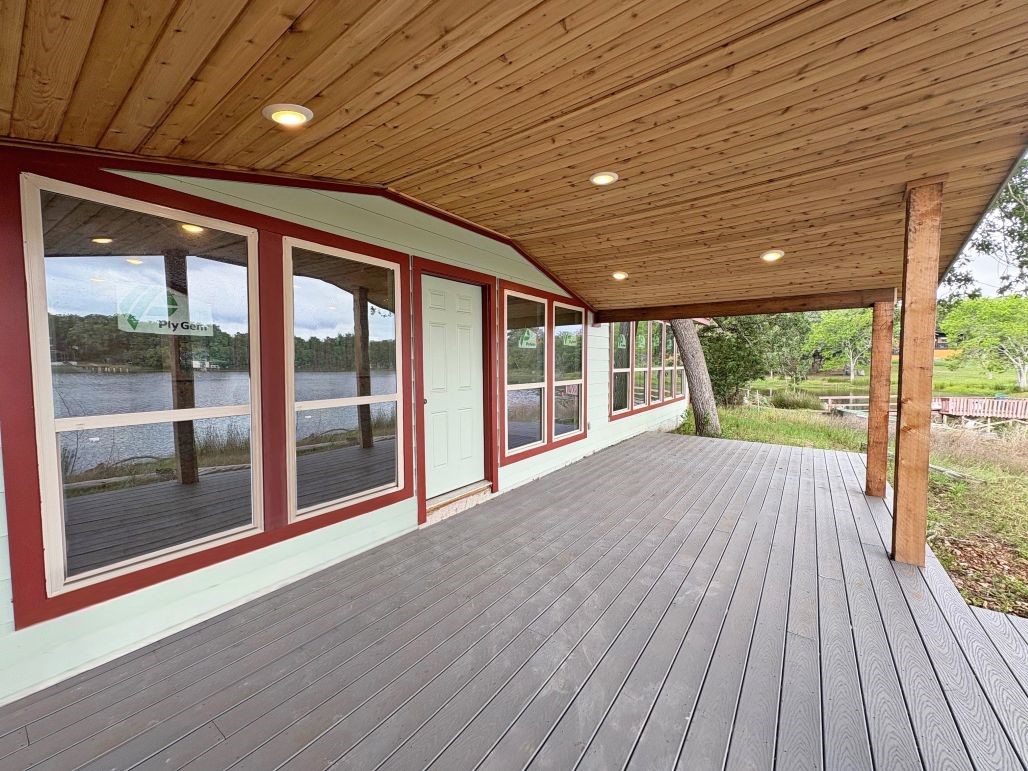 106 Caddo Smithville TX 78957