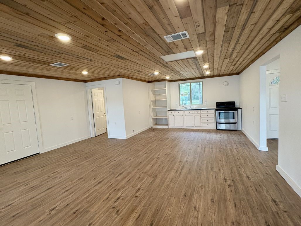 106 Caddo Smithville TX 78957