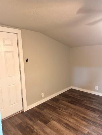 510 N Pacific Avenue Iowa Park TX 76367