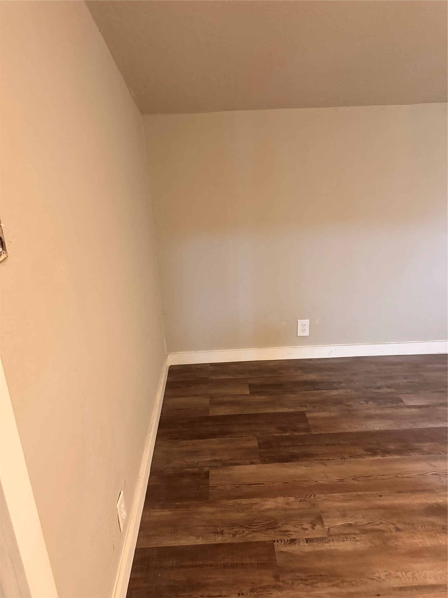 510 N Pacific Avenue Iowa Park TX 76367
