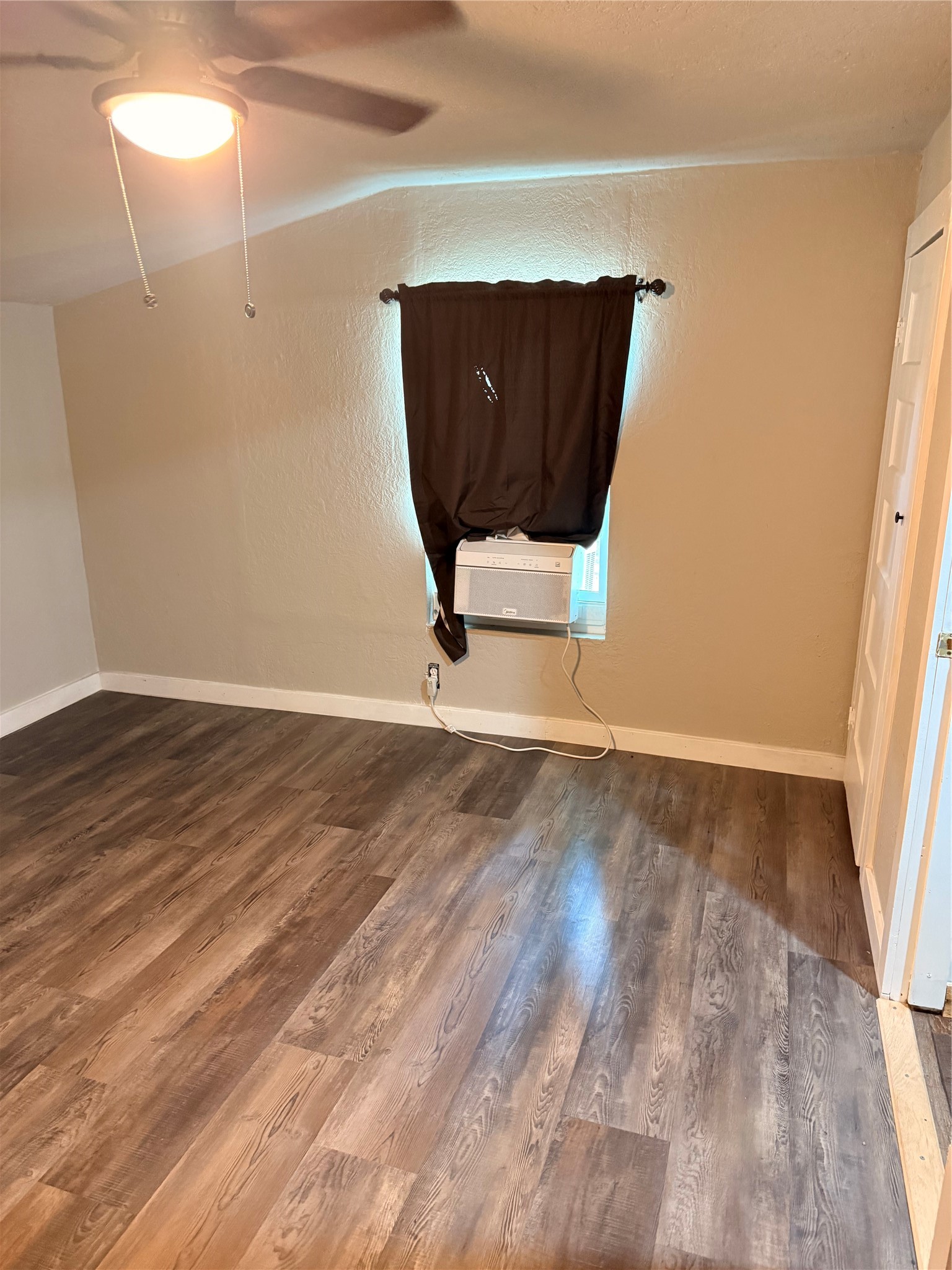 510 N Pacific Avenue Iowa Park TX 76367