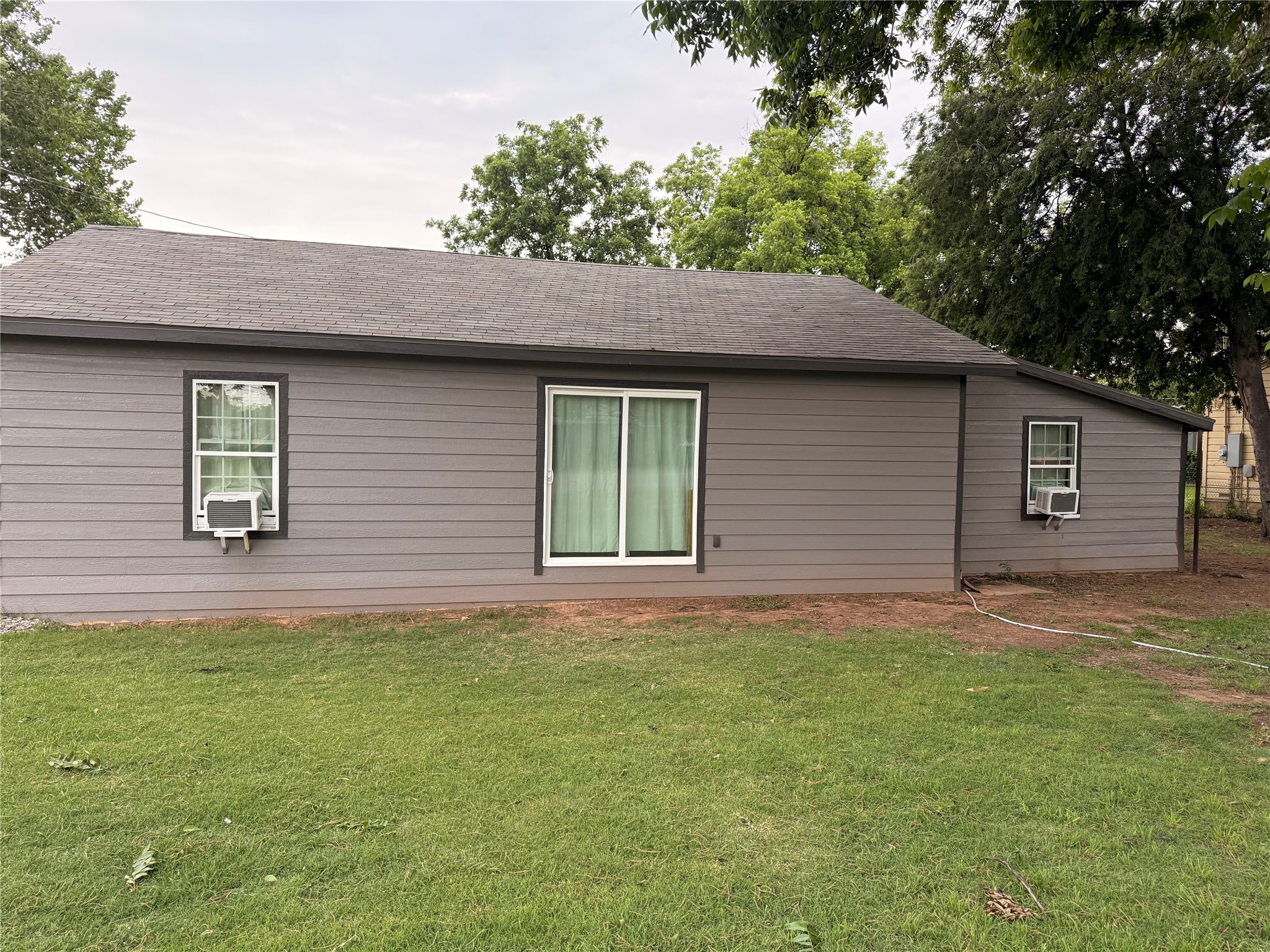 510 N Pacific Avenue Iowa Park TX 76367