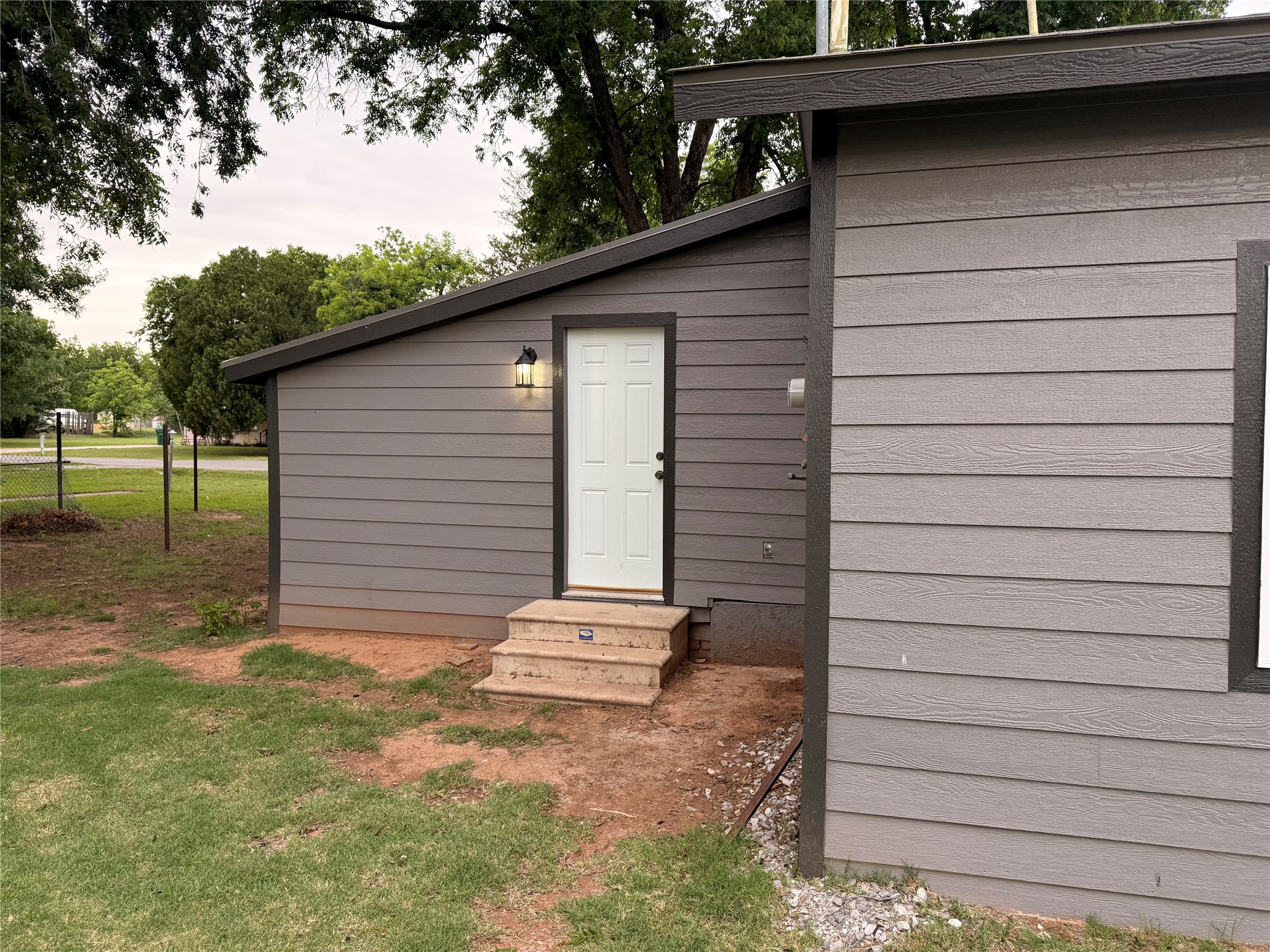 510 N Pacific Avenue Iowa Park TX 76367