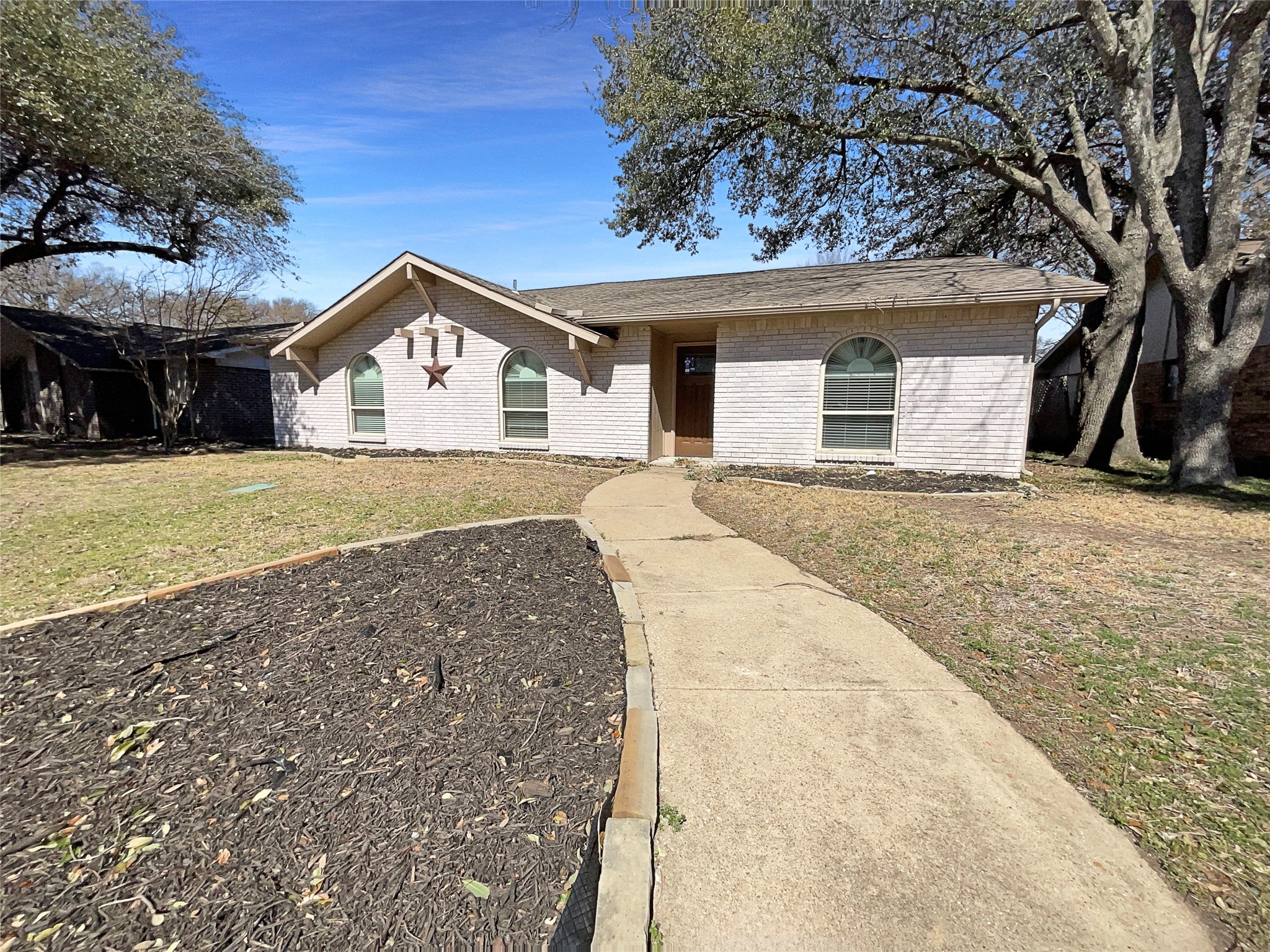 5917 Excalibur Drive Garland TX 75044