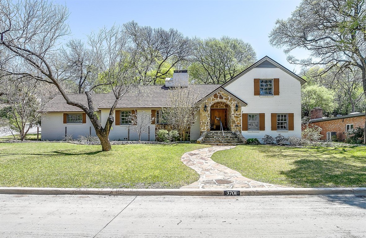3701 Fox Hollow Street Fort Worth TX 76109
