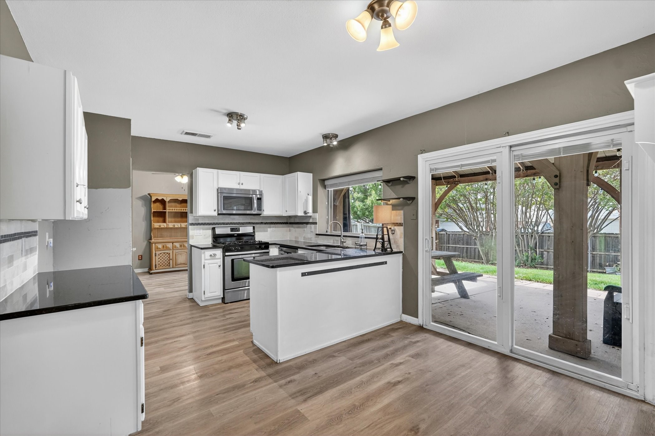 2117 Lavaca Trail Carrollton TX 75010