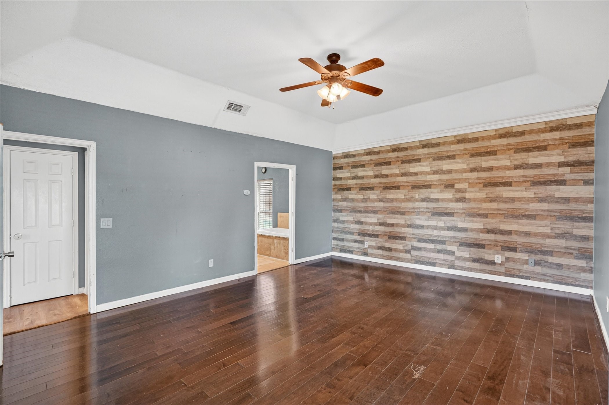 2117 Lavaca Trail Carrollton TX 75010