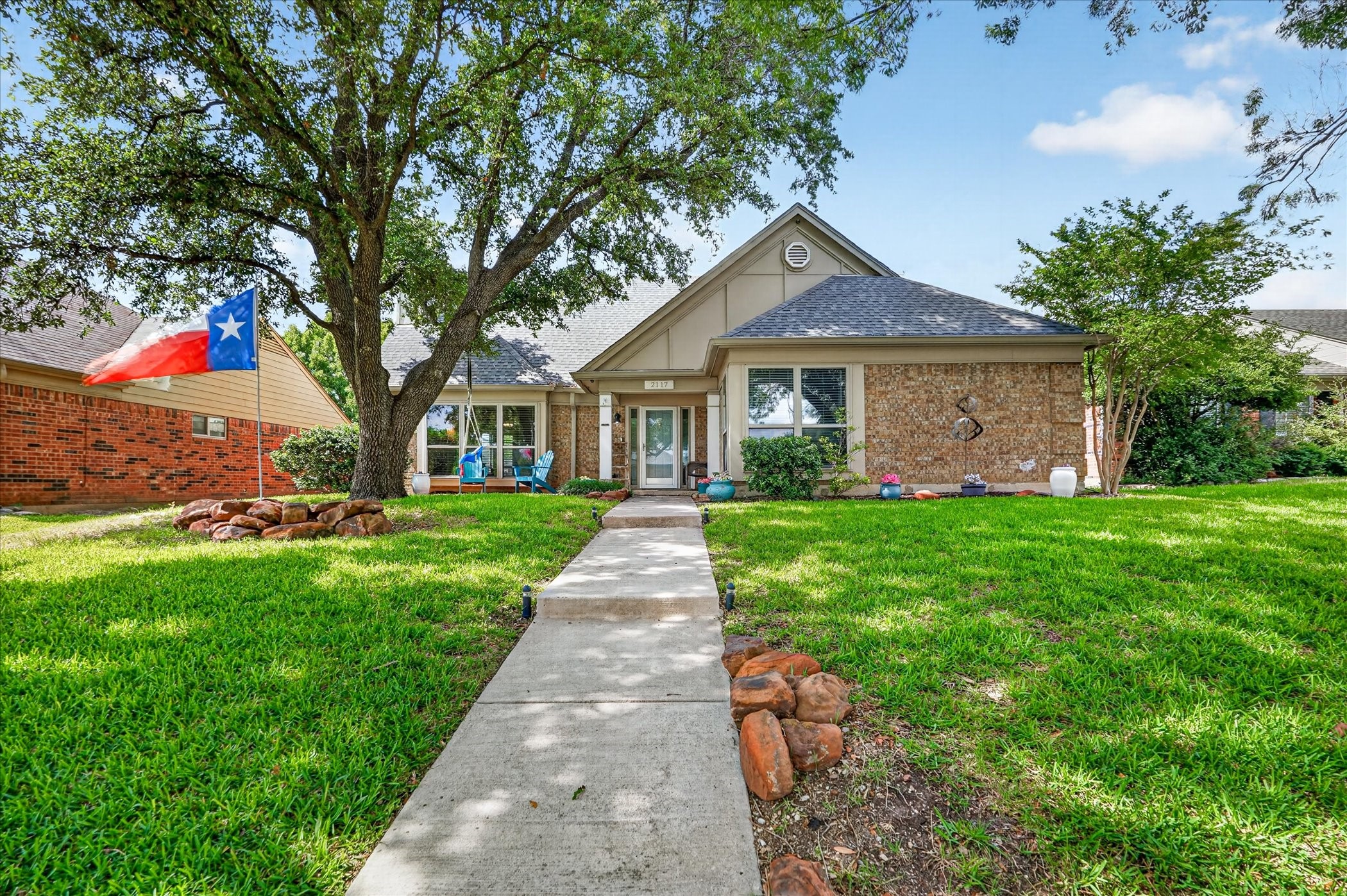 2117 Lavaca Trail Carrollton TX 75010