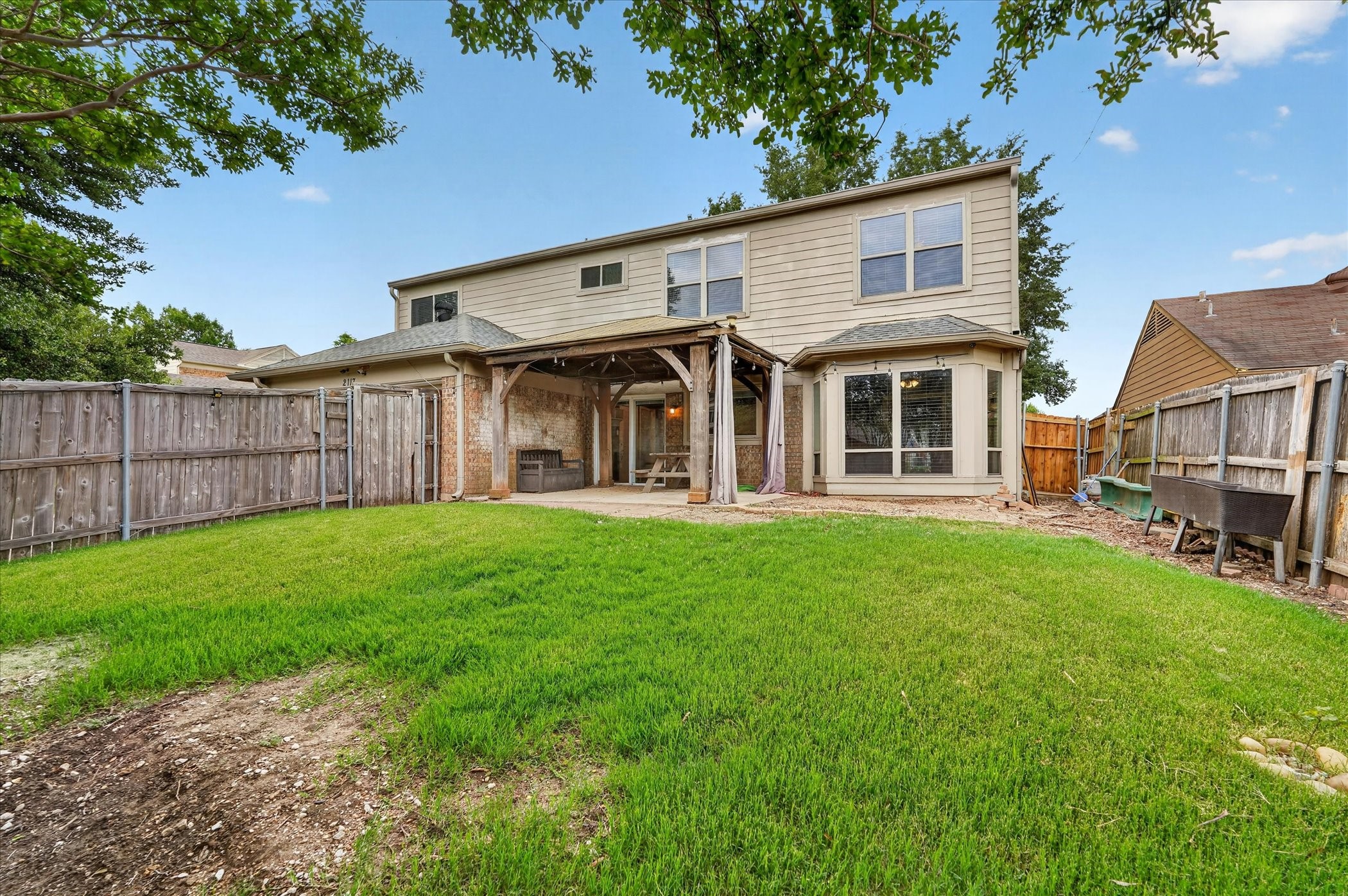 2117 Lavaca Trail Carrollton TX 75010