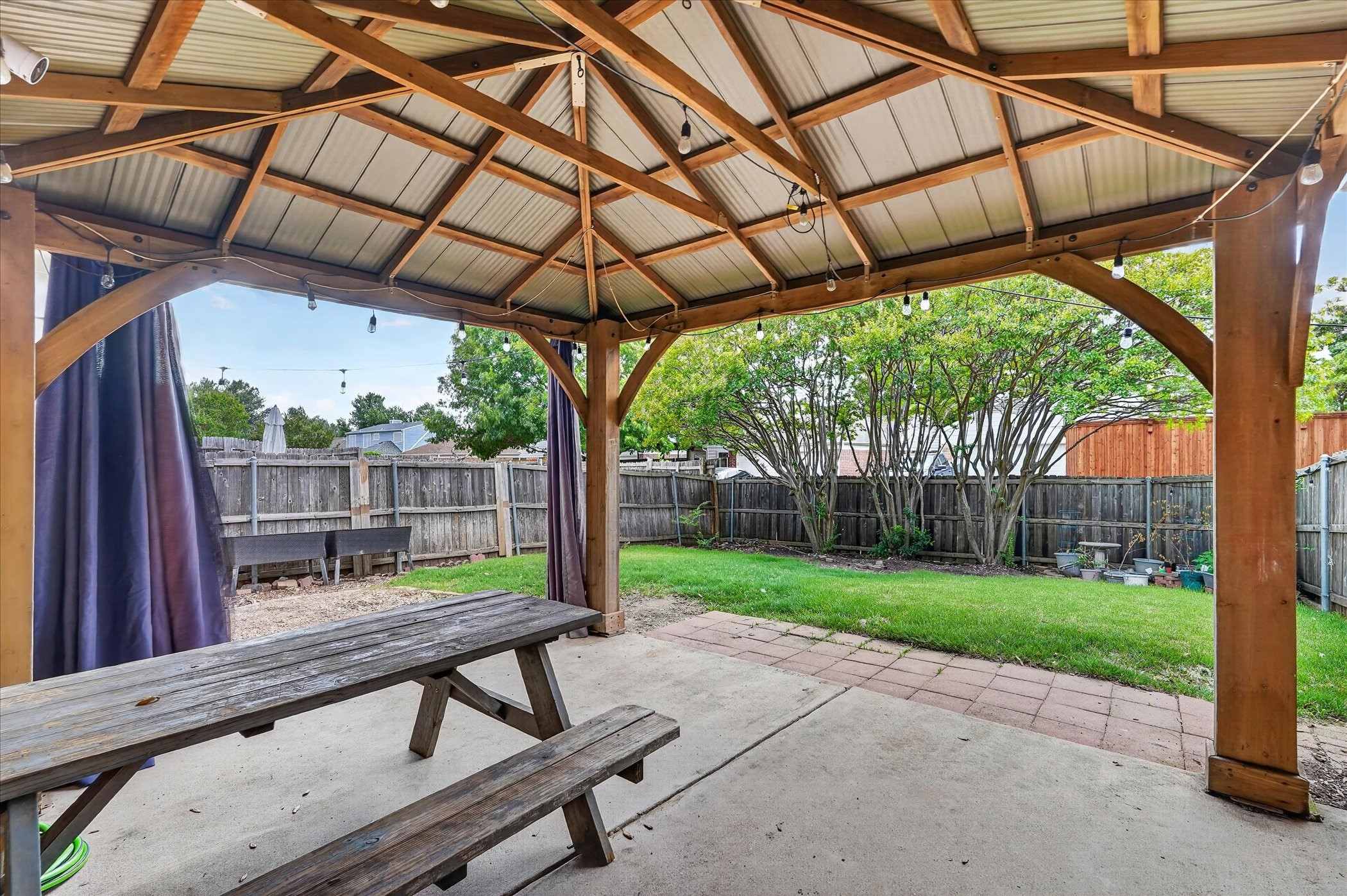 2117 Lavaca Trail Carrollton TX 75010