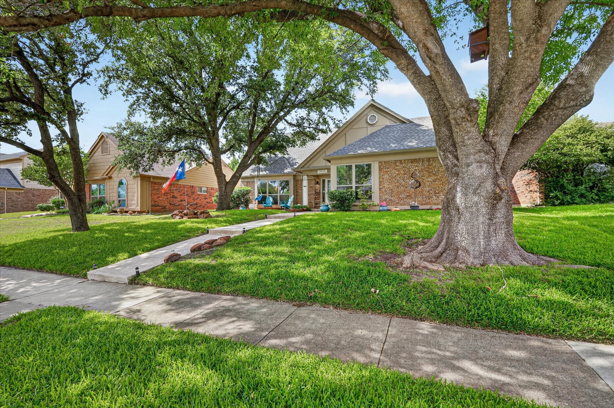 2117 Lavaca Trail Carrollton TX 75010
