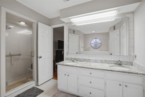 411 Whispering Hills Drive Duncanville TX 75137