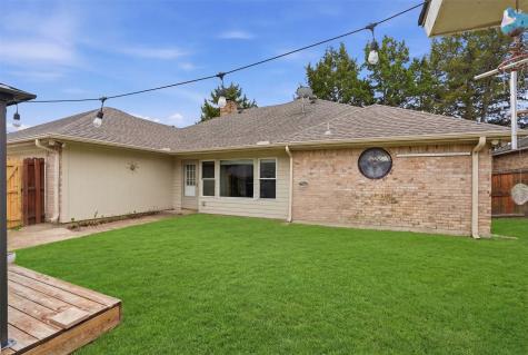 411 Whispering Hills Drive Duncanville TX 75137