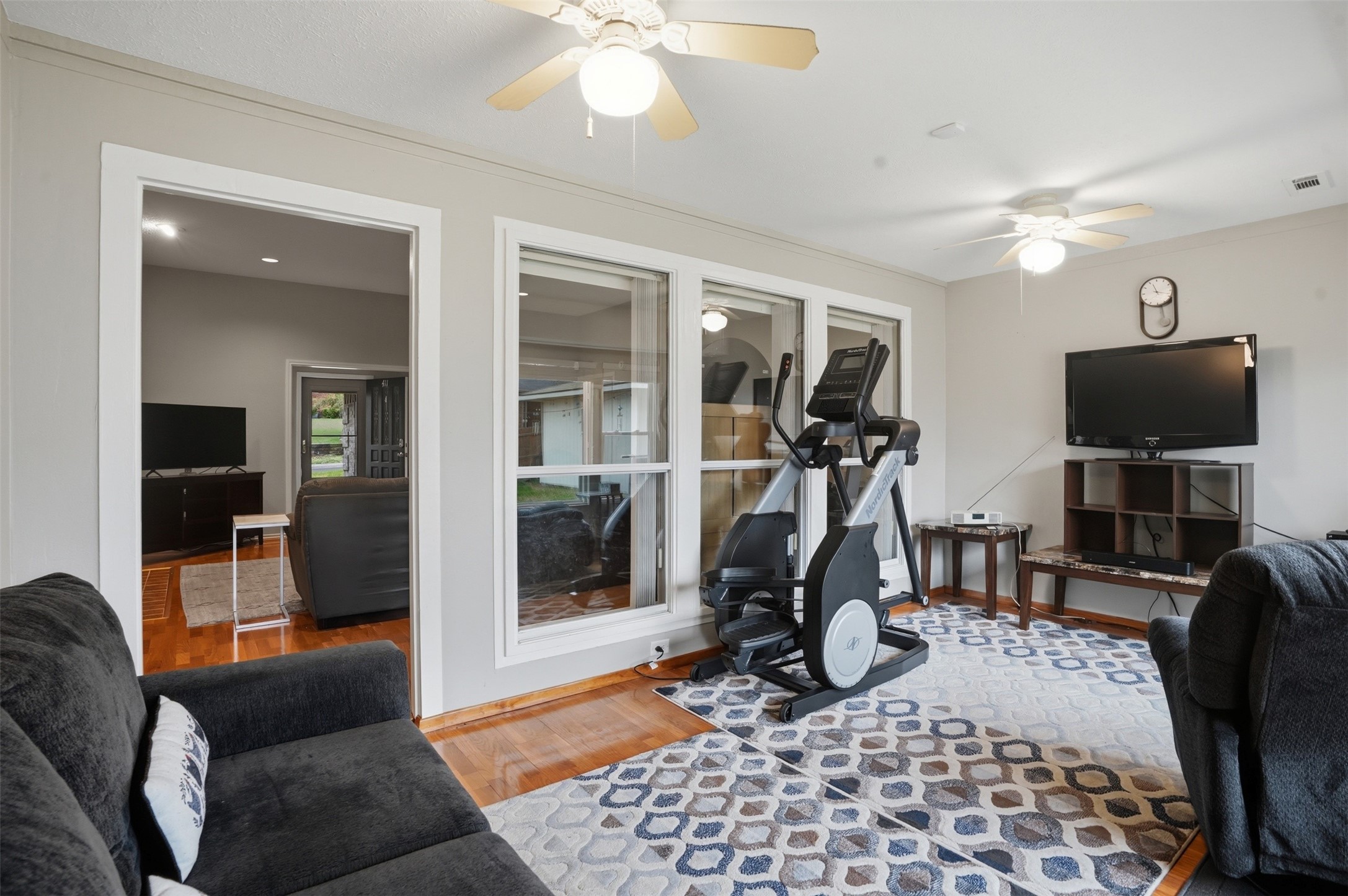411 Whispering Hills Drive Duncanville TX 75137