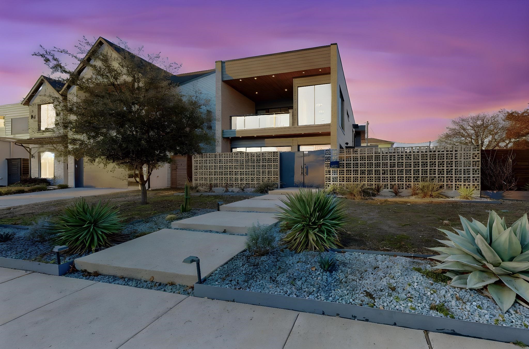 4827 Cowan Avenue Dallas TX 75209