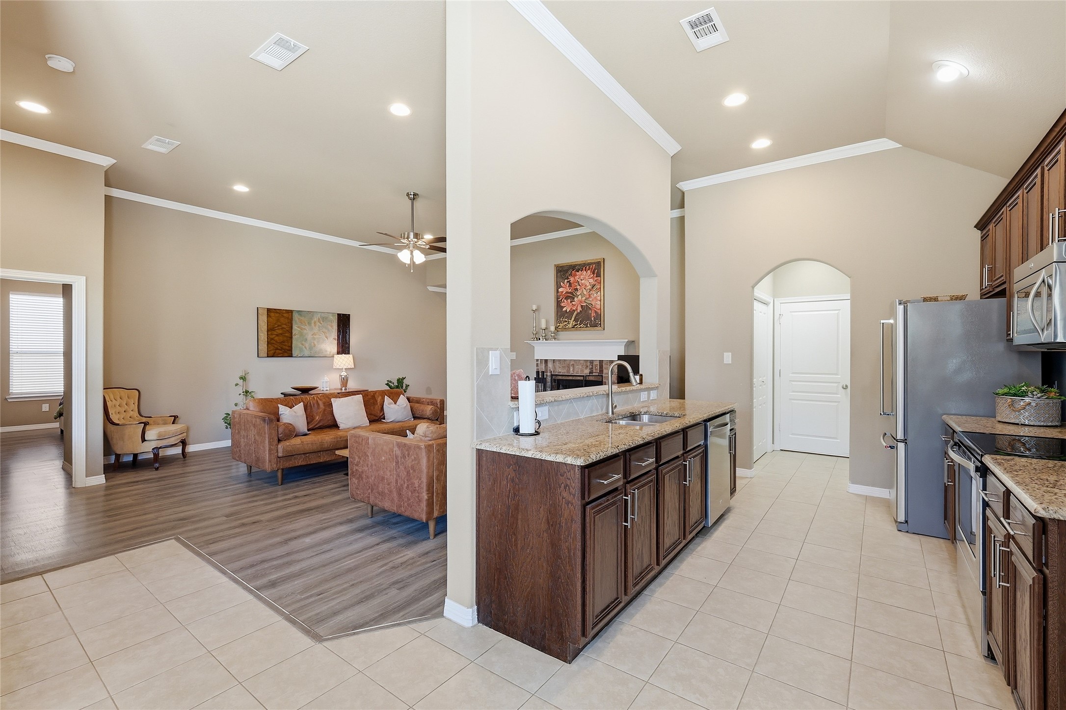 4908 Lakepark Drive Sanger TX 76266