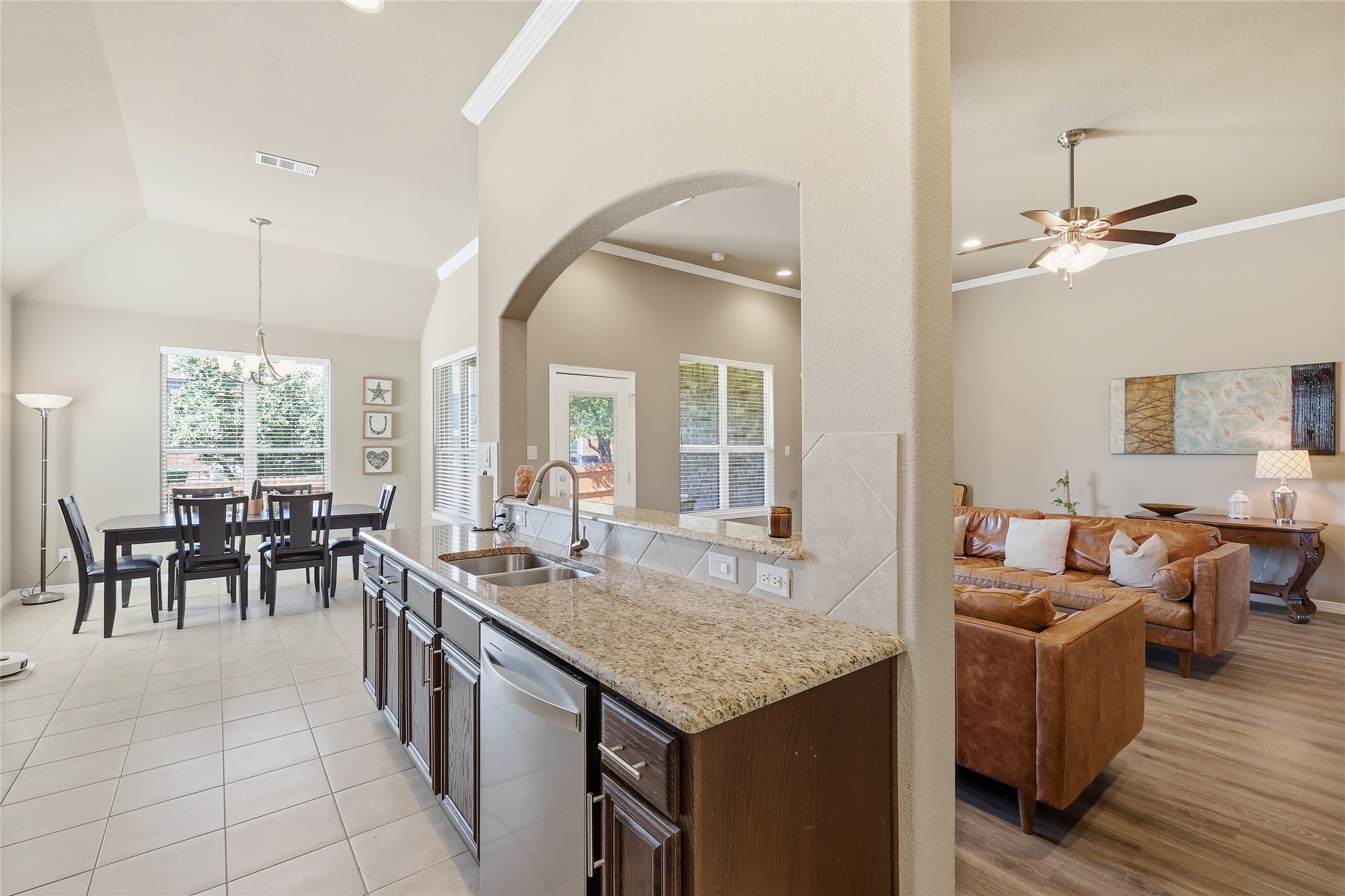4908 Lakepark Drive Sanger TX 76266