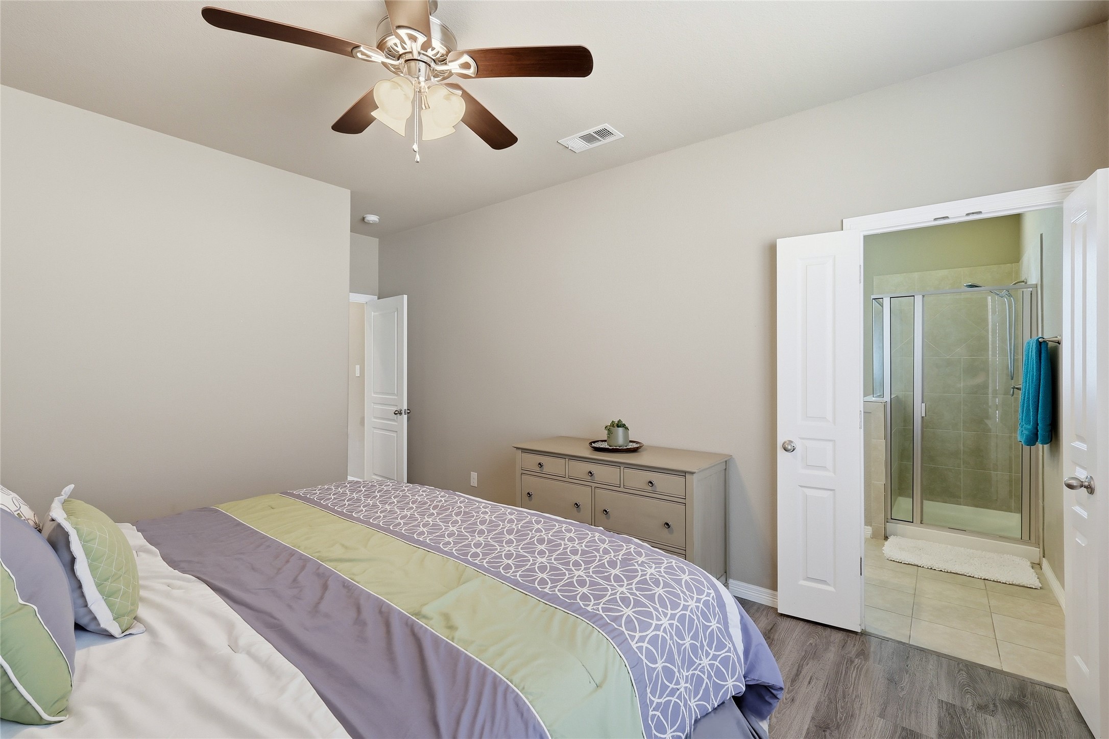 4908 Lakepark Drive Sanger TX 76266