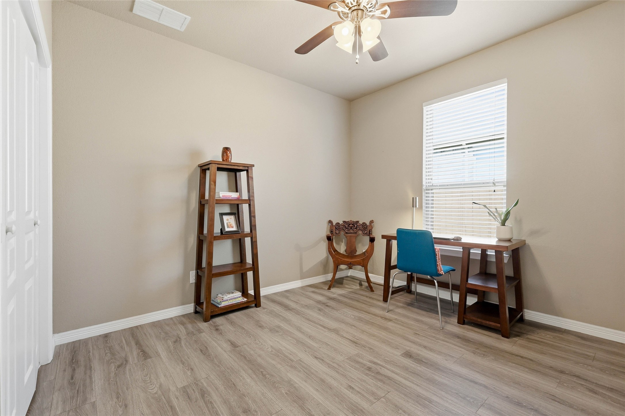 4908 Lakepark Drive Sanger TX 76266