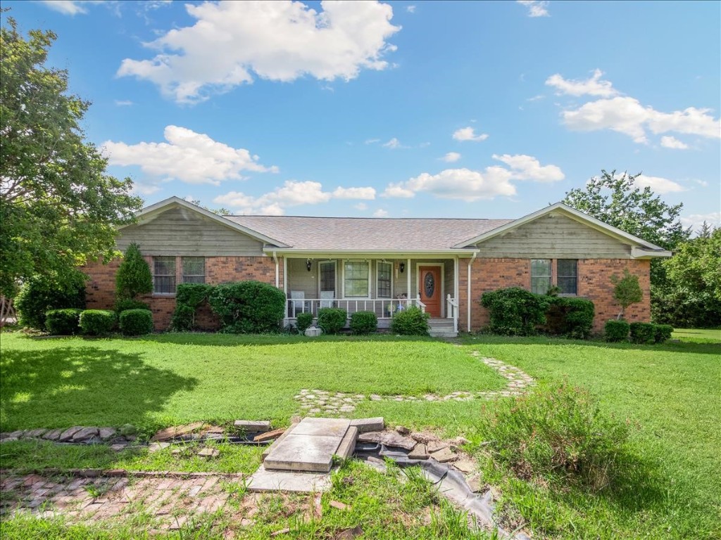 410 Water Street Seagoville TX 75159