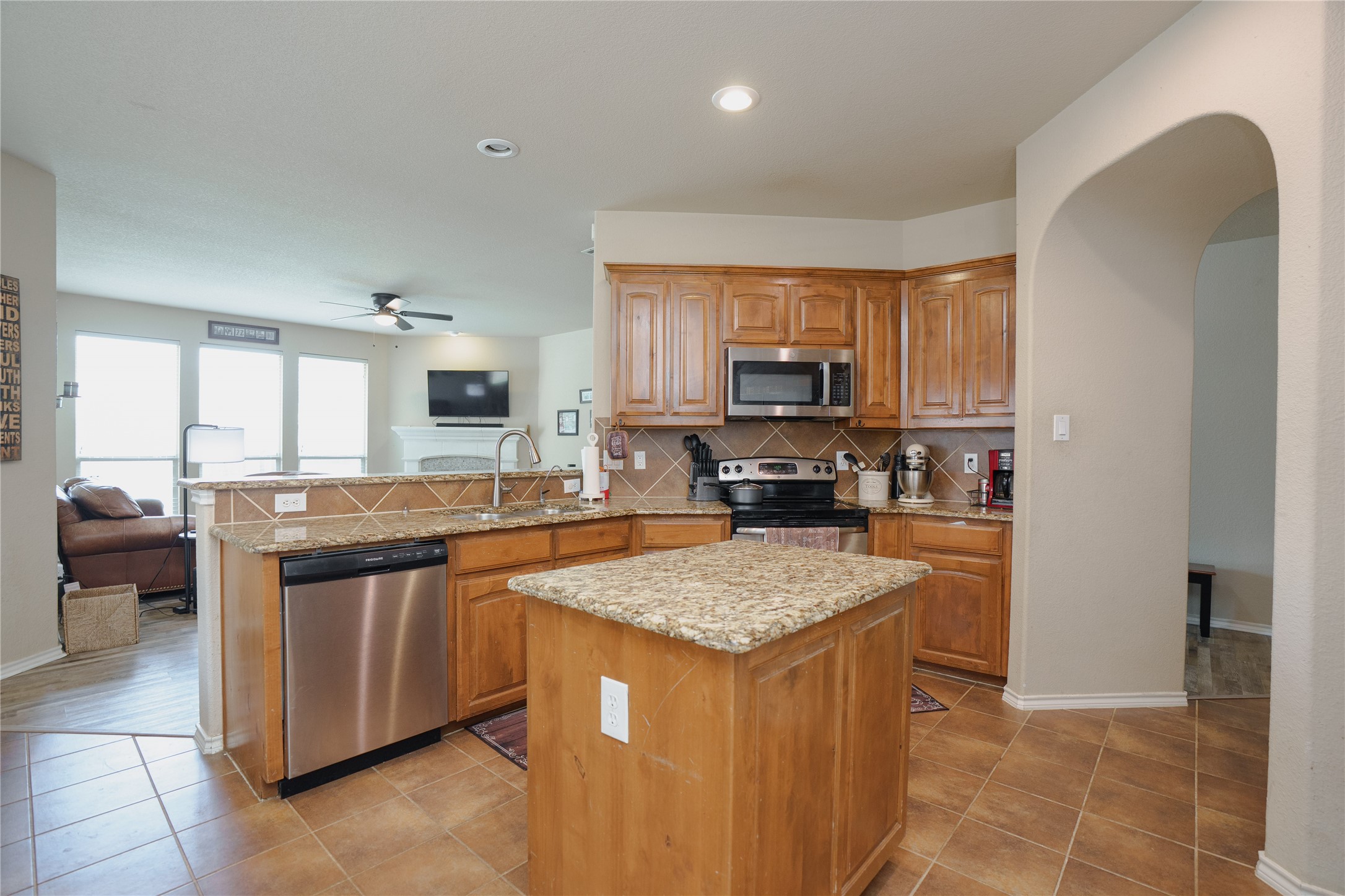 3300 Stonecrop Trail Denton TX 76226