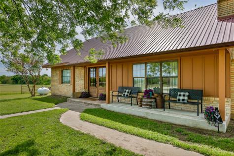 899 S Pecan Street Muenster TX 76252