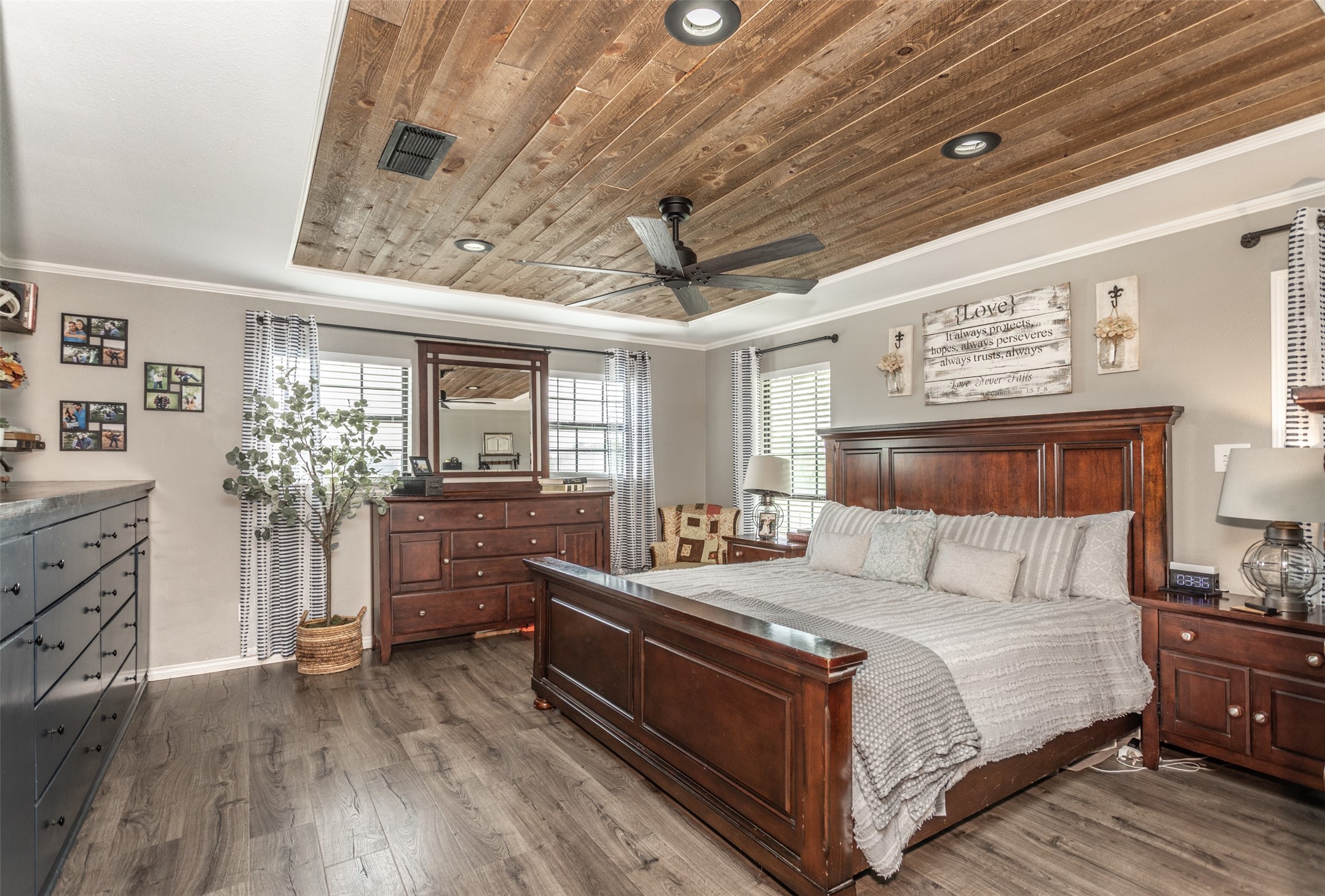 899 S Pecan Street Muenster TX 76252