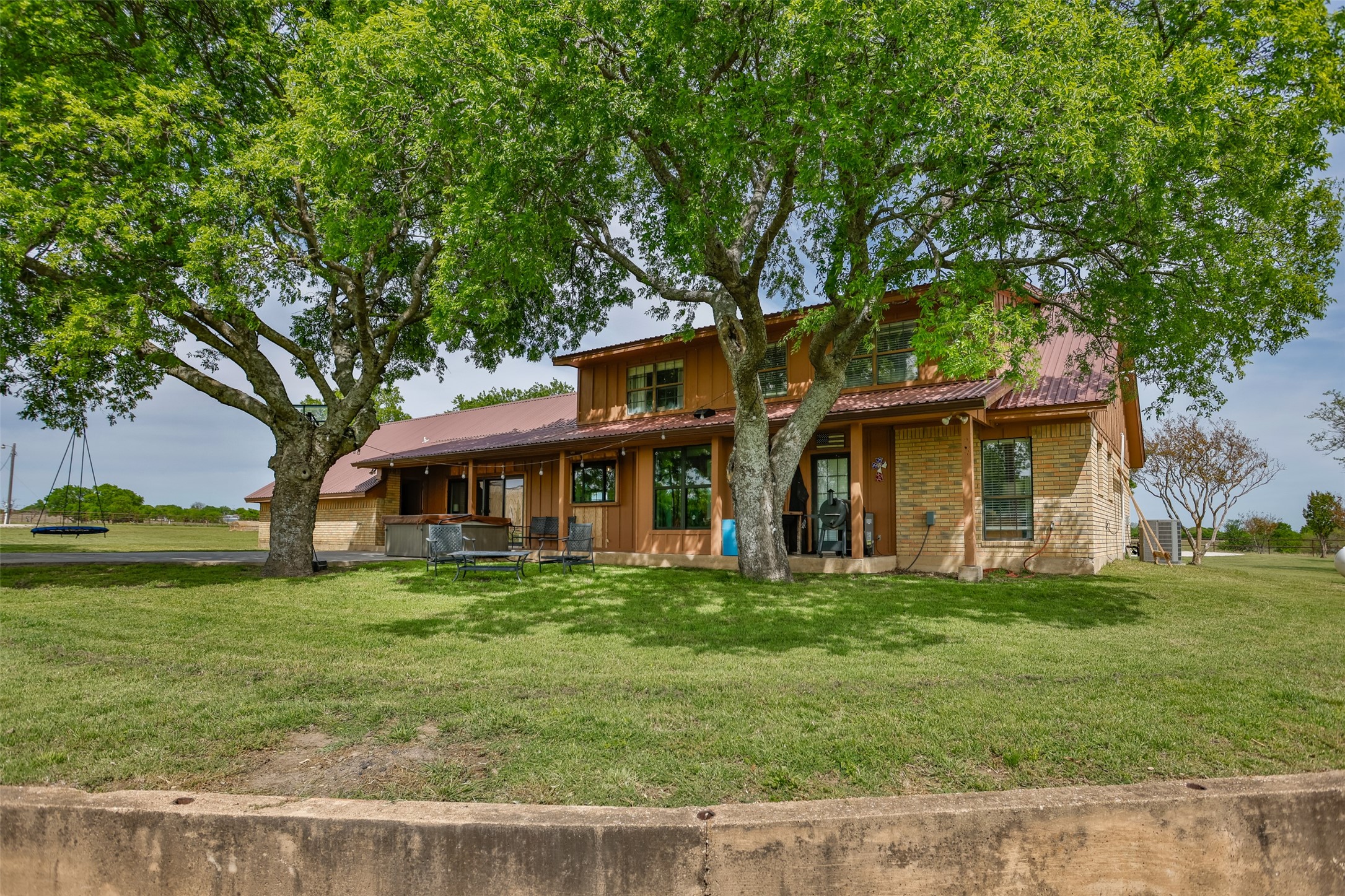 899 S Pecan Street Muenster TX 76252