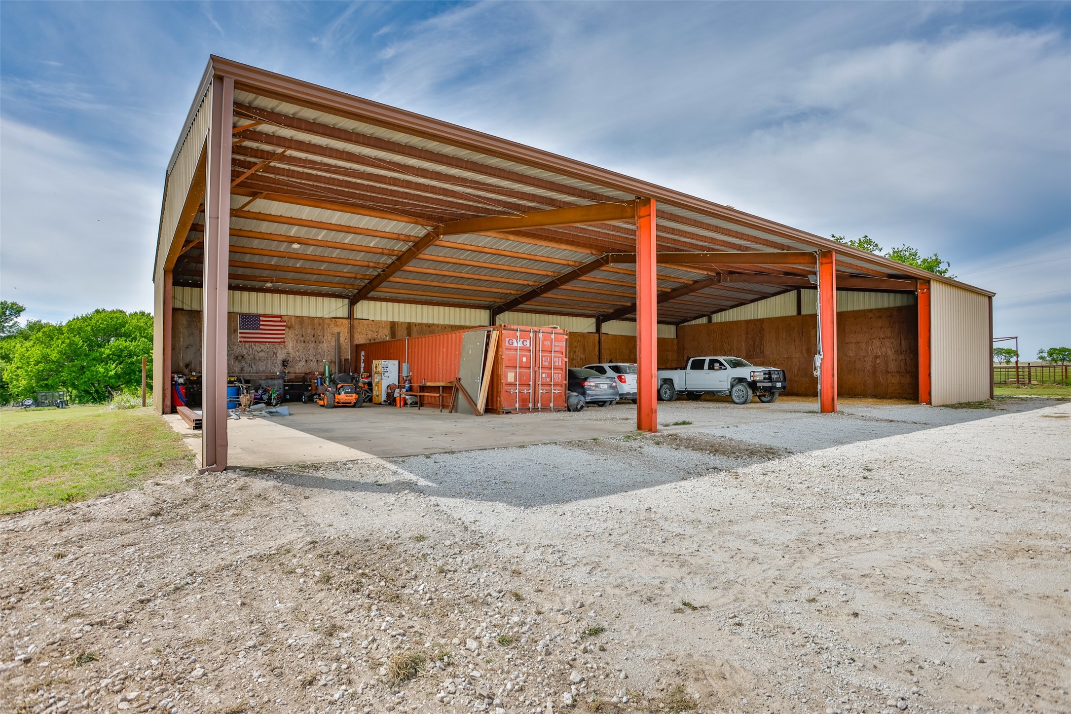 899 S Pecan Street Muenster TX 76252