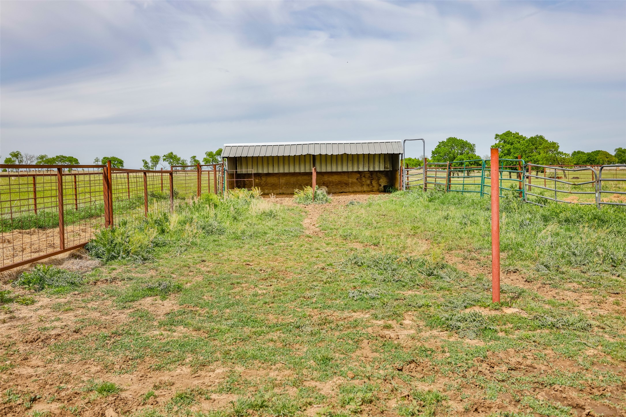 899 S Pecan Street Muenster TX 76252